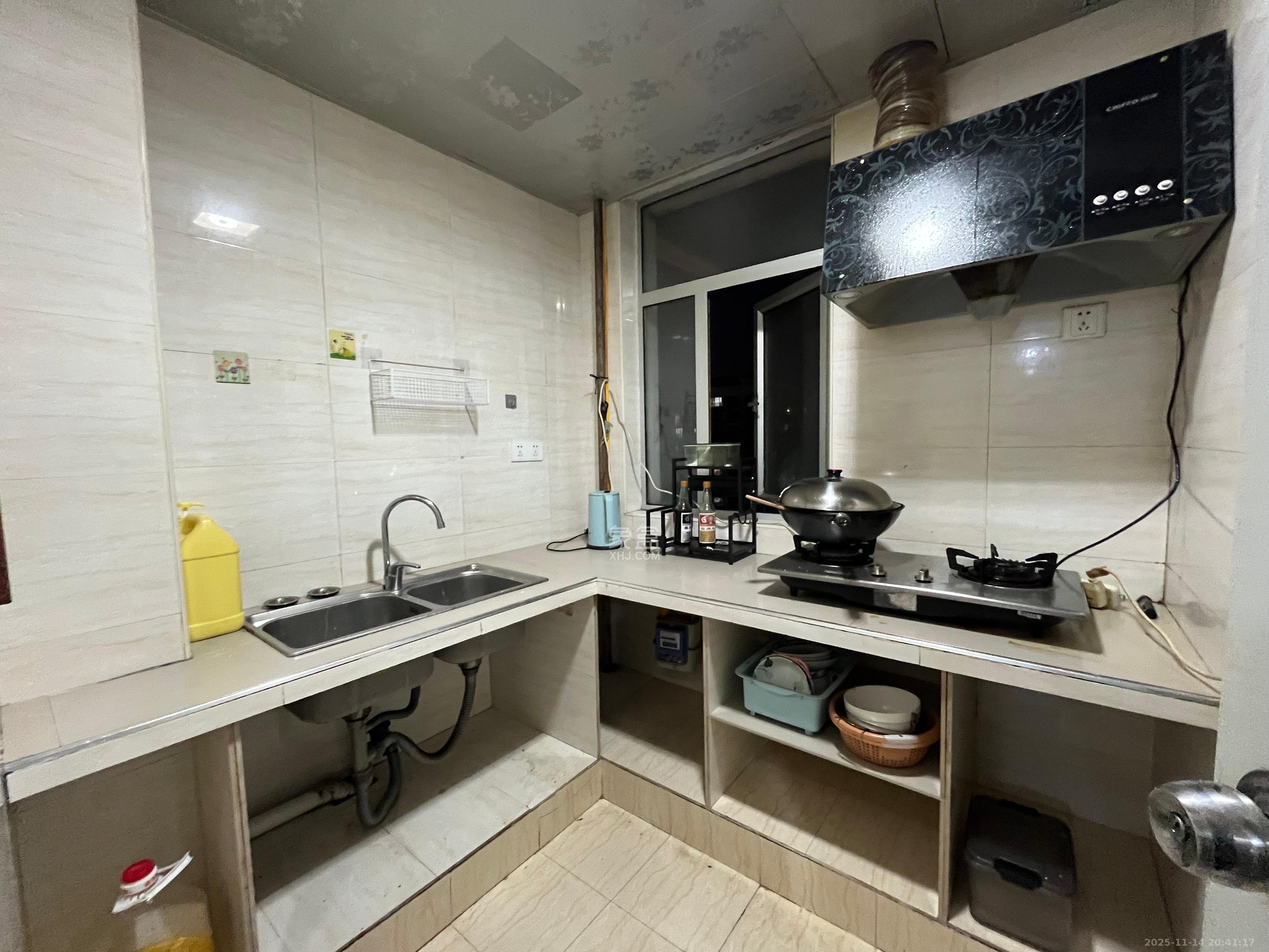 凯通国际城(凯通朝庭) 2室1厅1卫 2100.0元/月 凯通国际城(凯通朝庭) 2室1厅1卫 2100.0元/月室内图