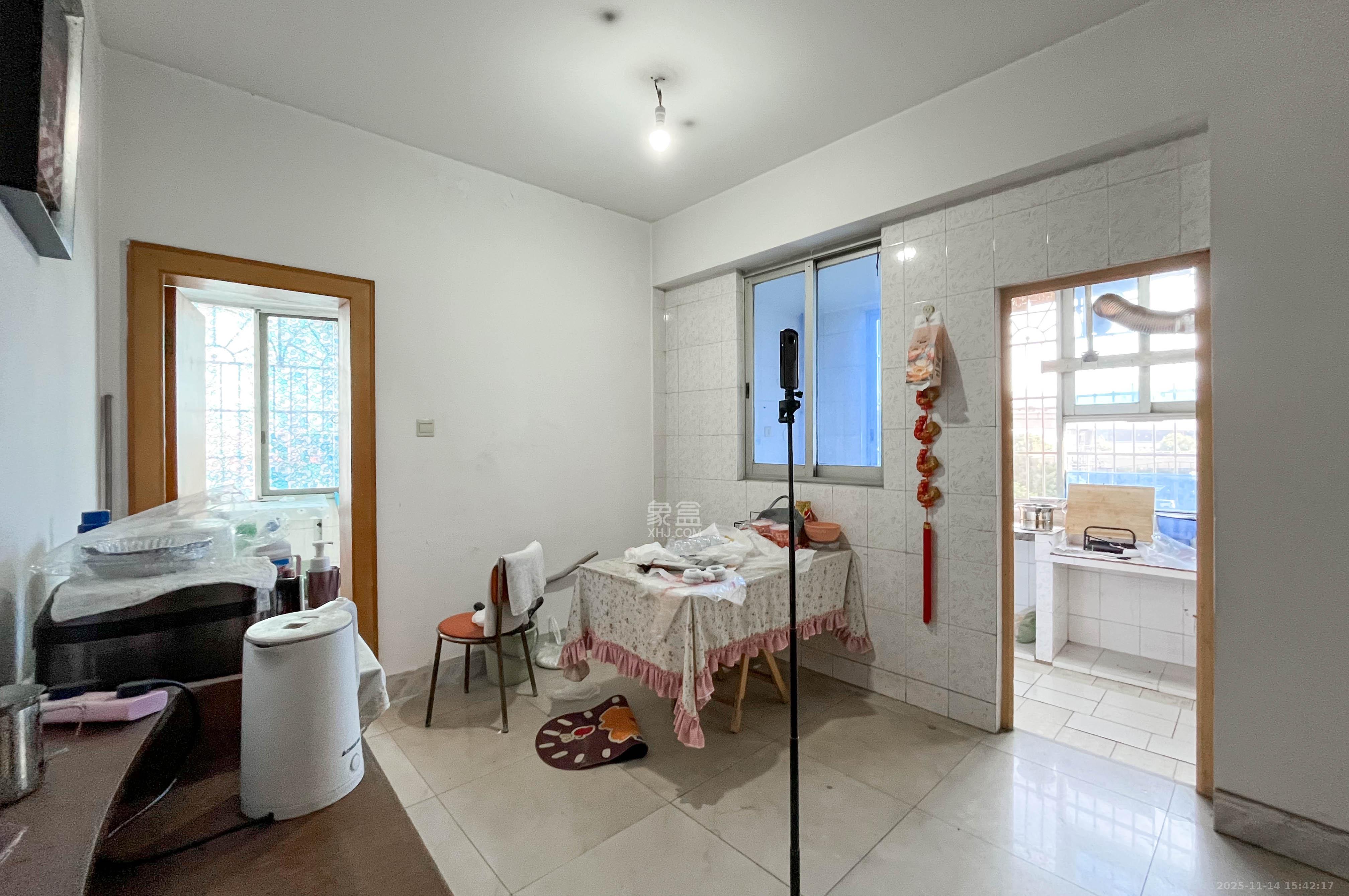 欣欣新村  2室2厅1卫    48.8万其他