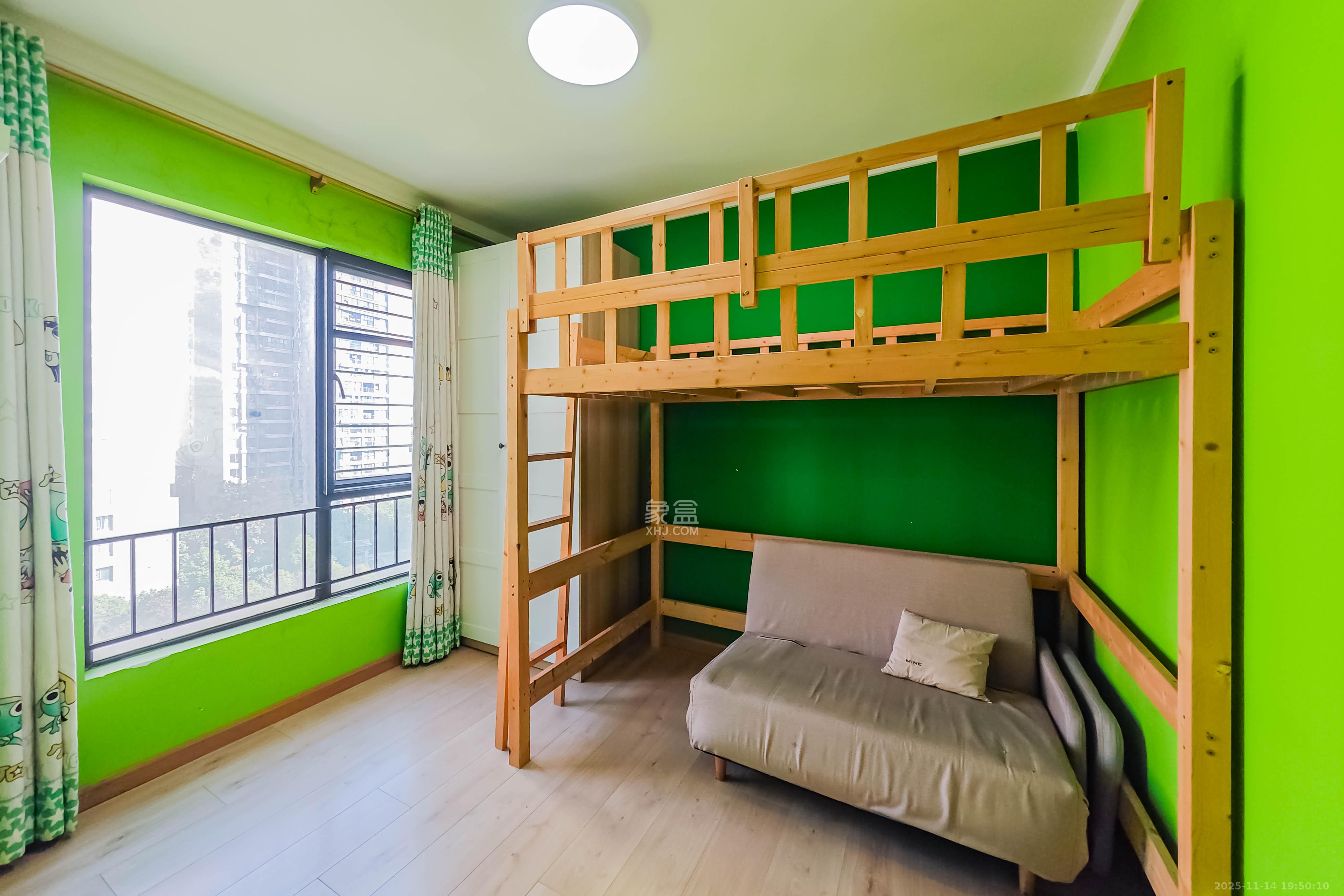 万科金域华府一期 3室2厅1卫 92.0万 万科金域华府一期 3室2厅1卫 92.0万卧室