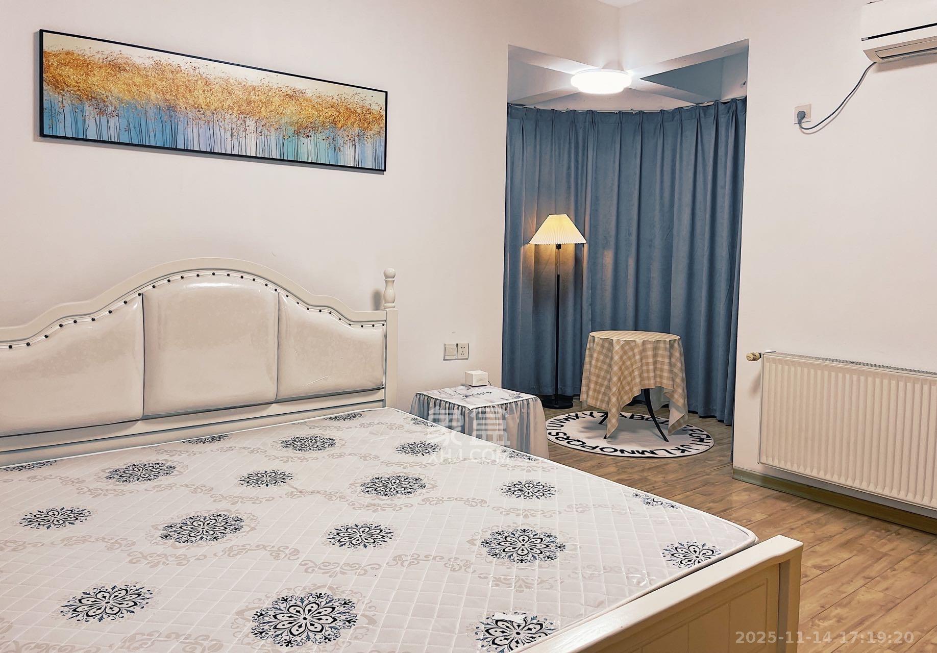 金域南外滩（望江佳园）  3室2厅2卫    4500.0元/月室内图