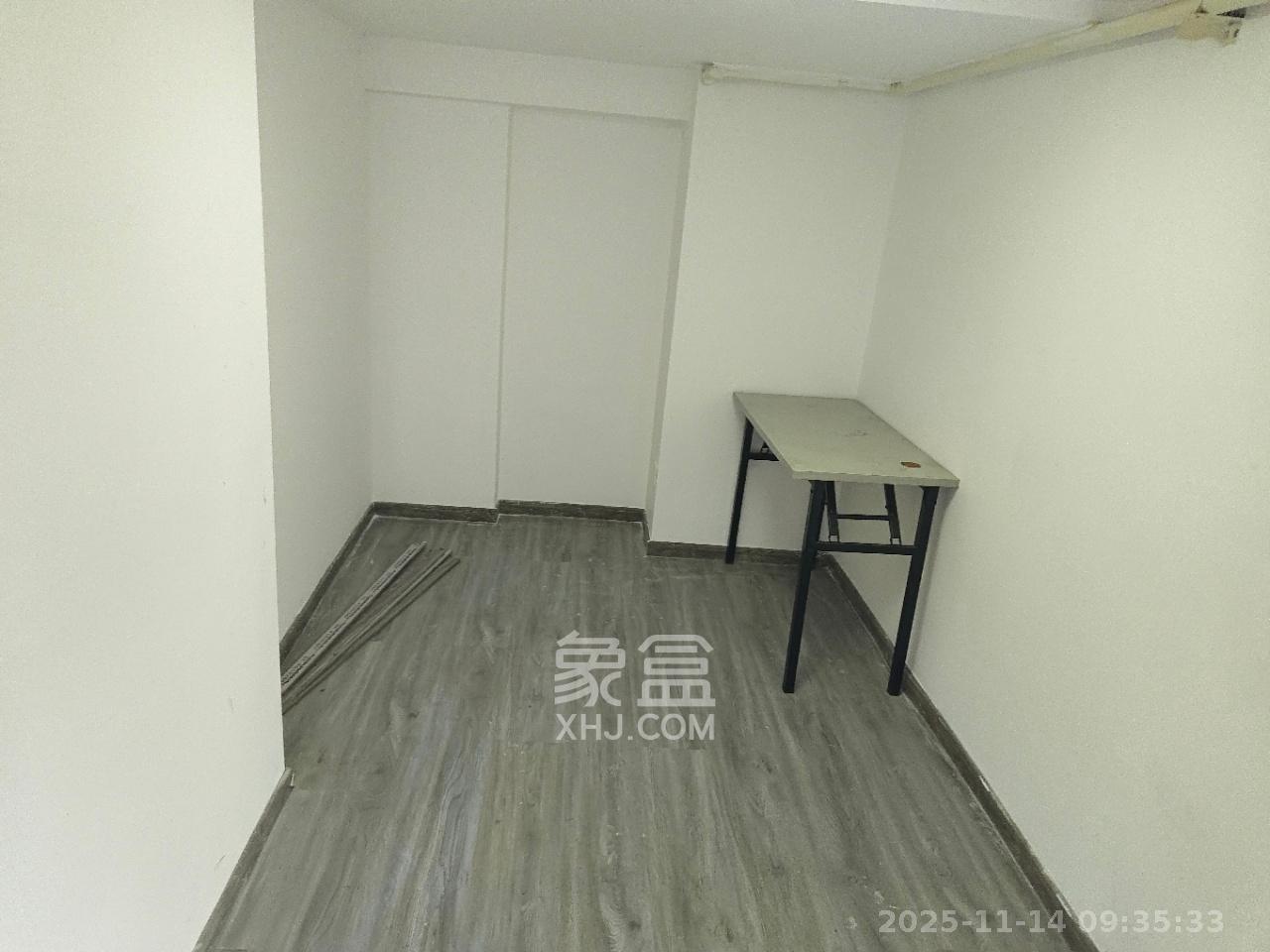 梅溪湖金茂湾 2室1厅2卫 3200.0元/月 梅溪湖金茂湾 2室1厅2卫 3200.0元/月室内图