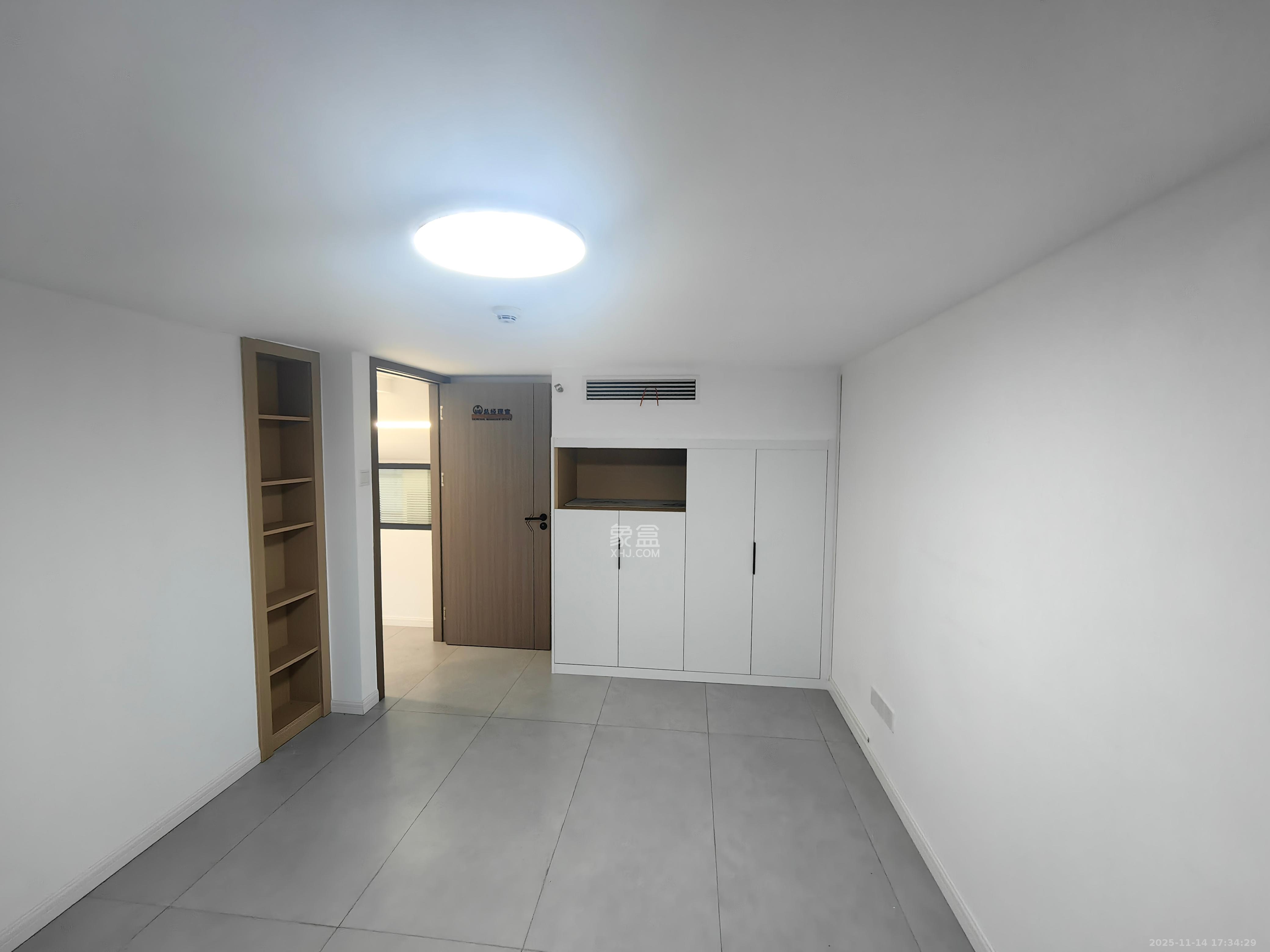 正荣梅溪紫阙台 3室2厅2卫 5800.0元/月 正荣梅溪紫阙台 3室2厅2卫 5800.0元/月室内图