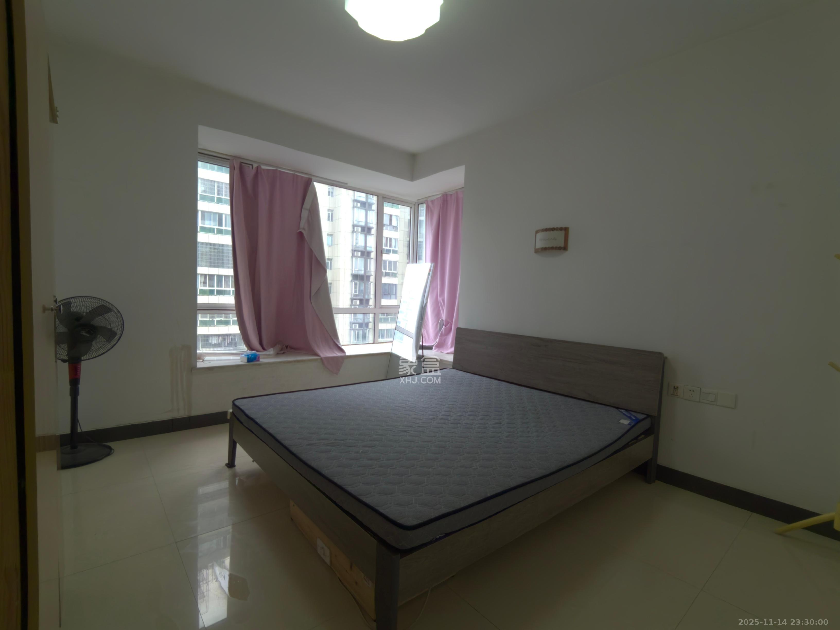 湘麓国际  2室2厅1卫    2000.0元/月室内图