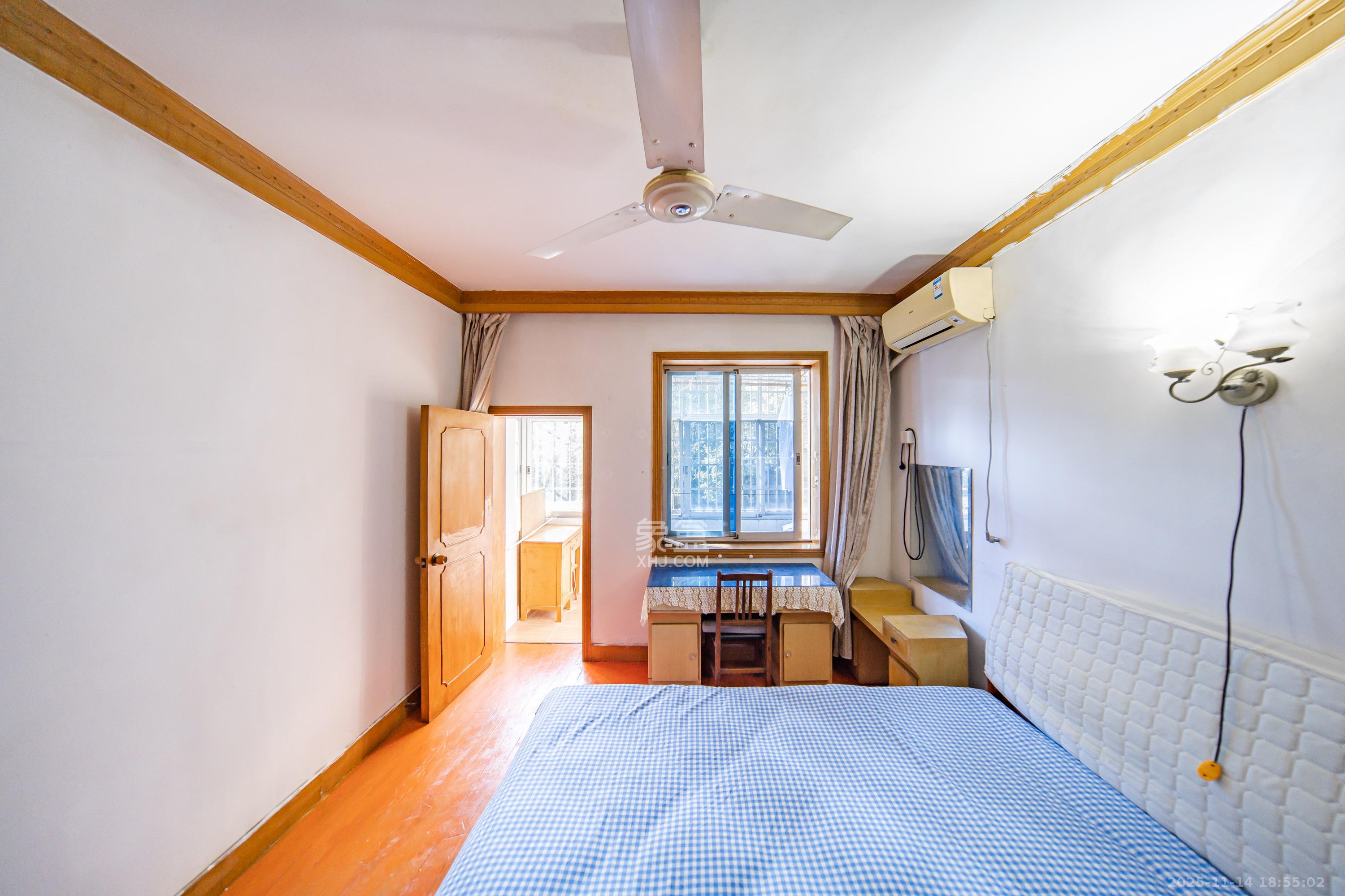 湘雅医学院(湘雅附一北院) 3室2厅1卫 65.0万 湘雅医学院(湘雅附一北院) 3室2厅1卫 65.0万卧室