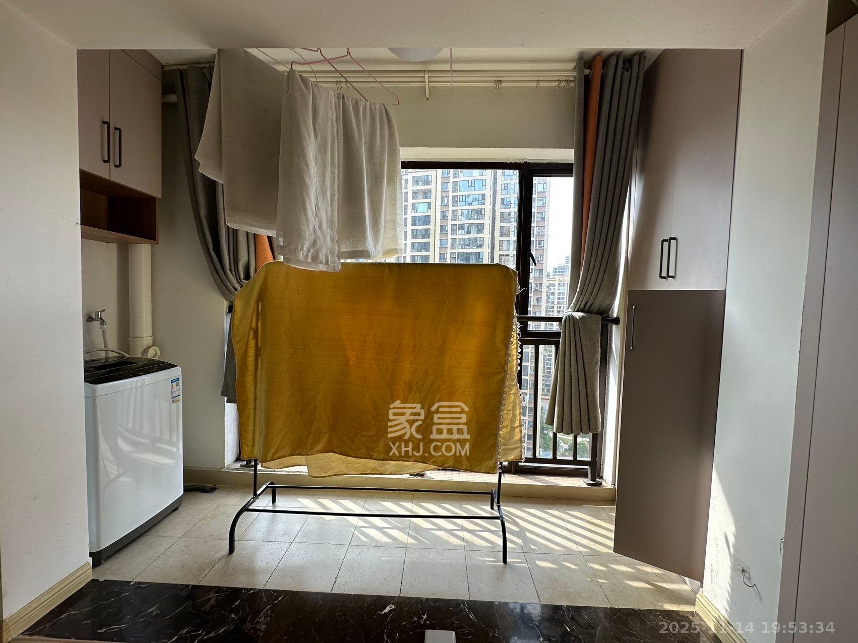 五江天街北区 1室1厅1卫 1300.0元/月 五江天街北区 1室1厅1卫 1300.0元/月室内图