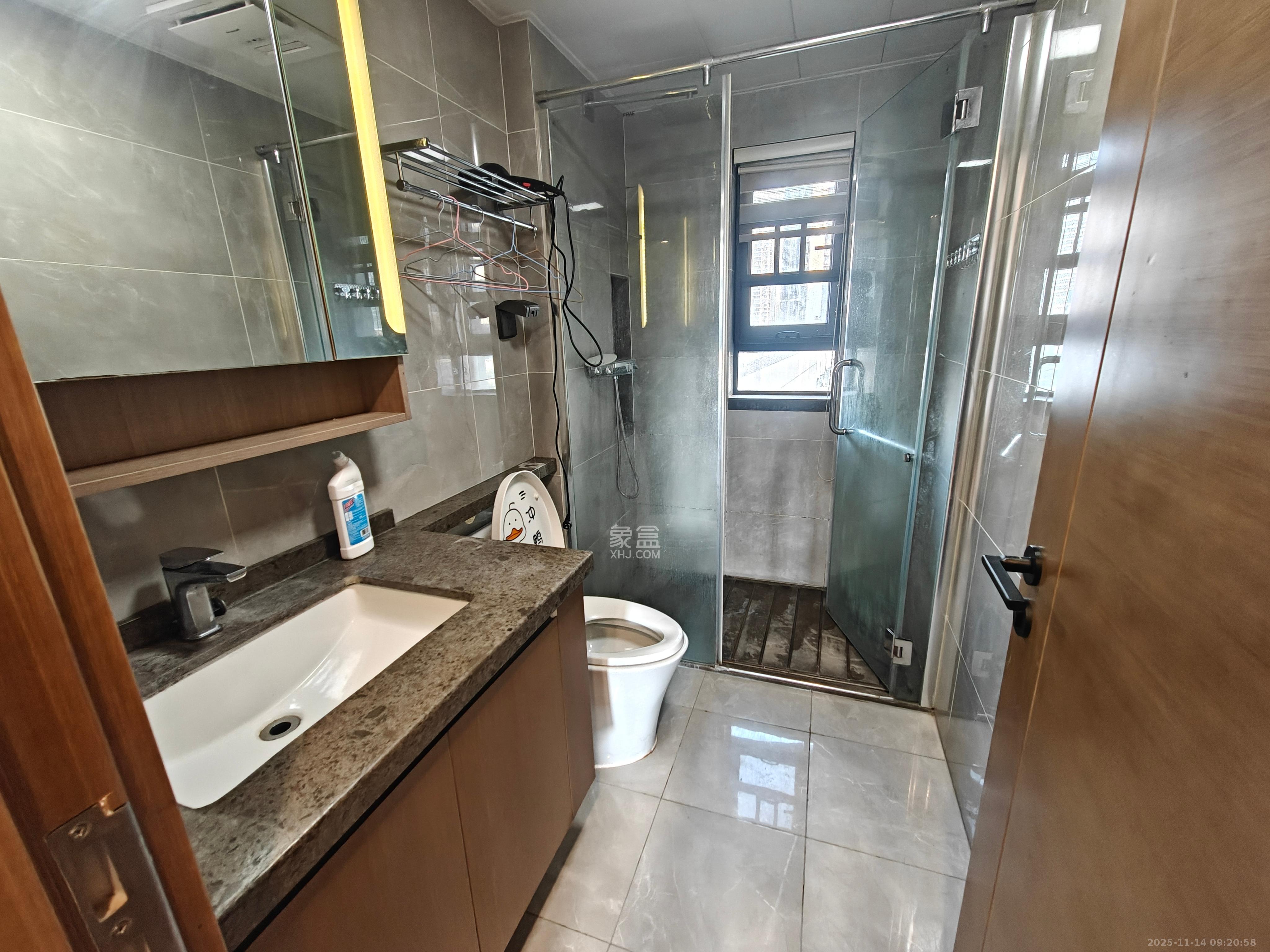 万科金域蓝湾  4室2厅2卫    4100.0元/月室内图