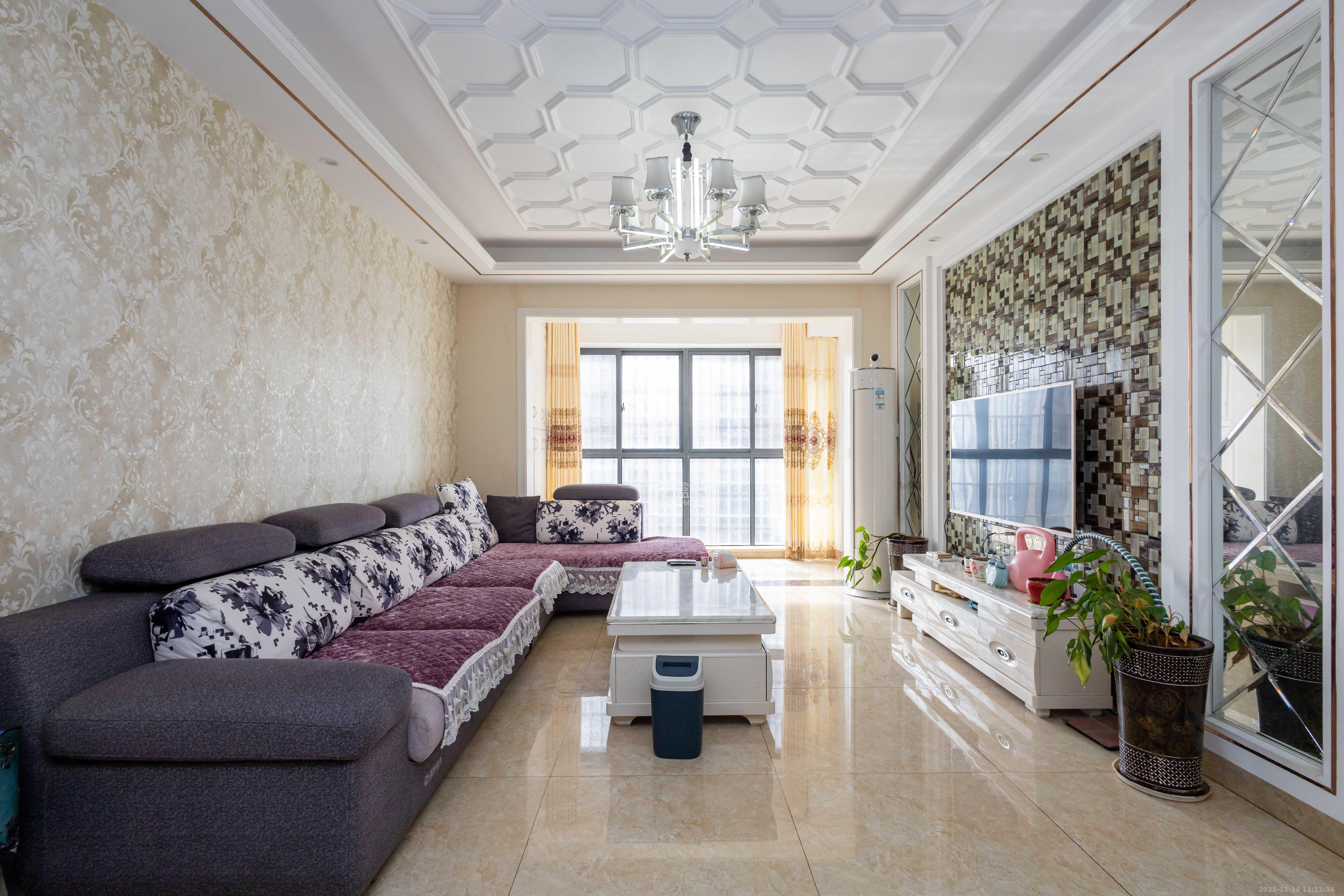 东业上城嘉苑（晟悦国际）  3室2厅2卫    79.8万