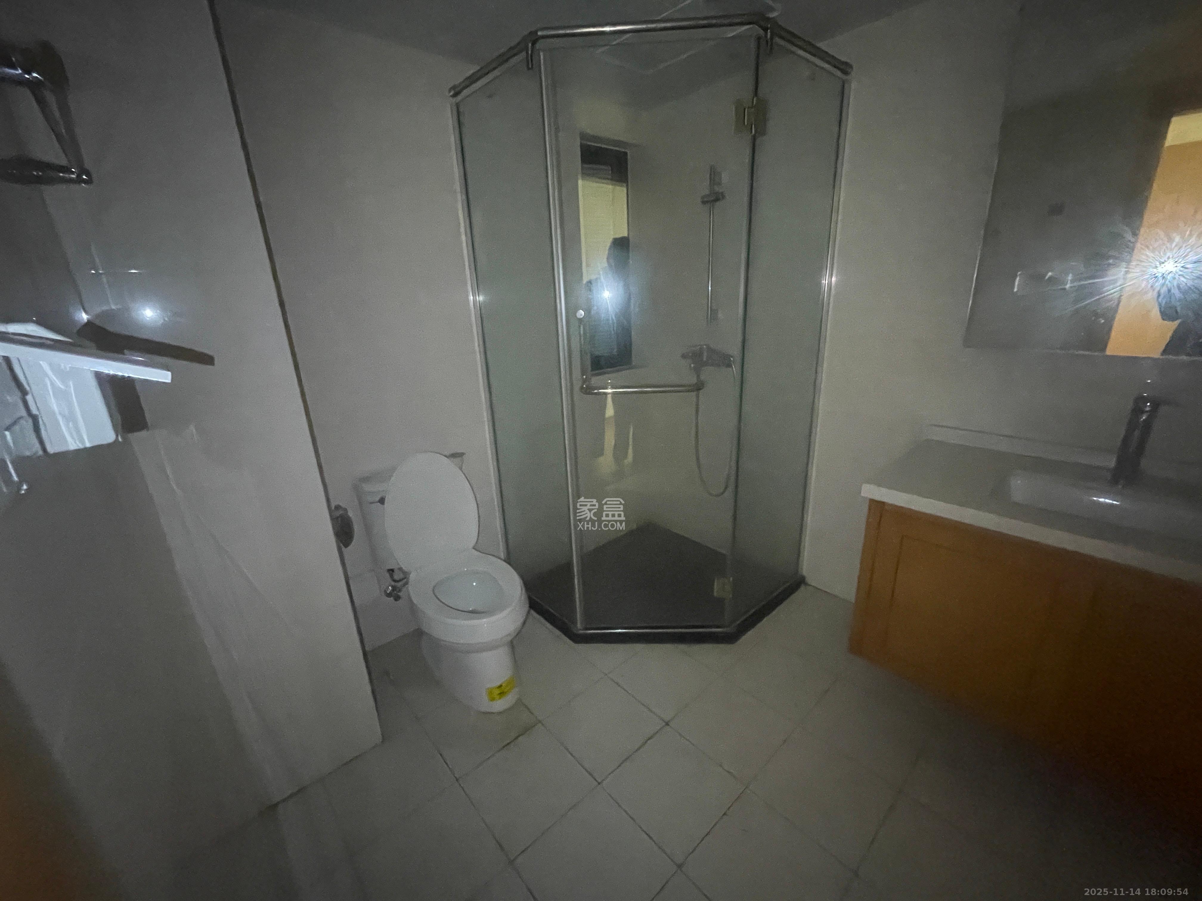 中建嘉和城凤凰台（中建瑞兴家园）  3室2厅2卫    2500.0元/月室内图