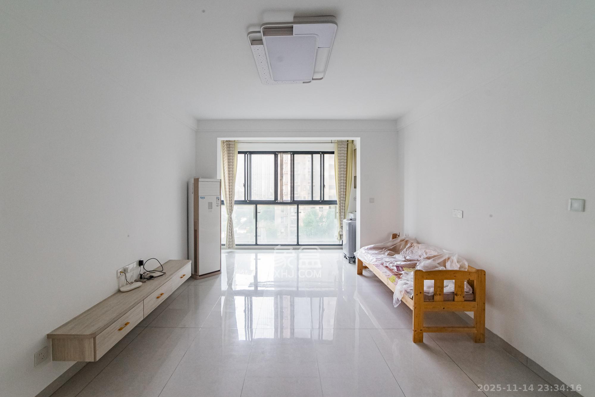 湘江世纪城映江苑  3室2厅1卫    82.0万