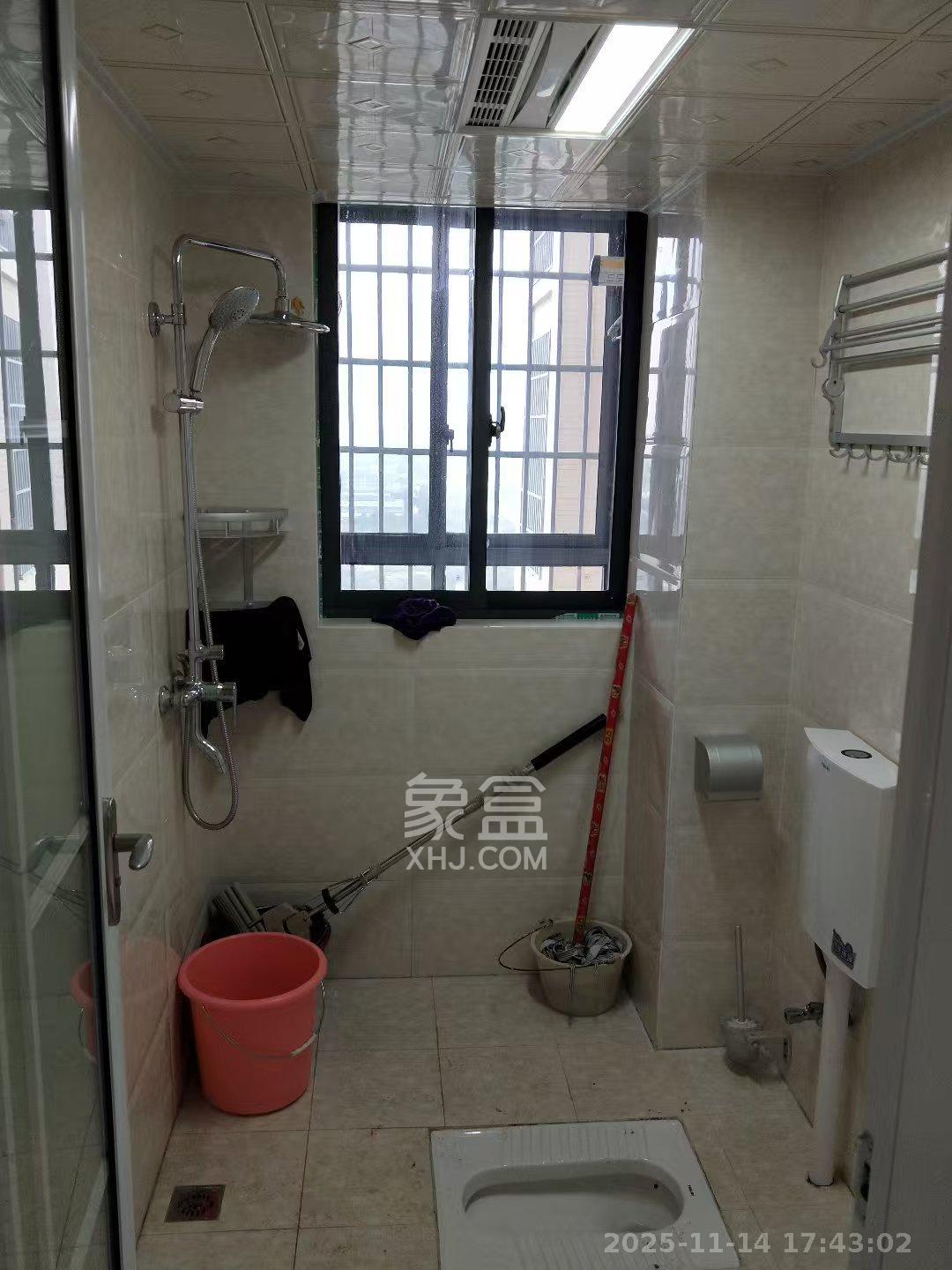 武广新都城（新都华府一期）  3室2厅1卫    2000.0元/月室内图