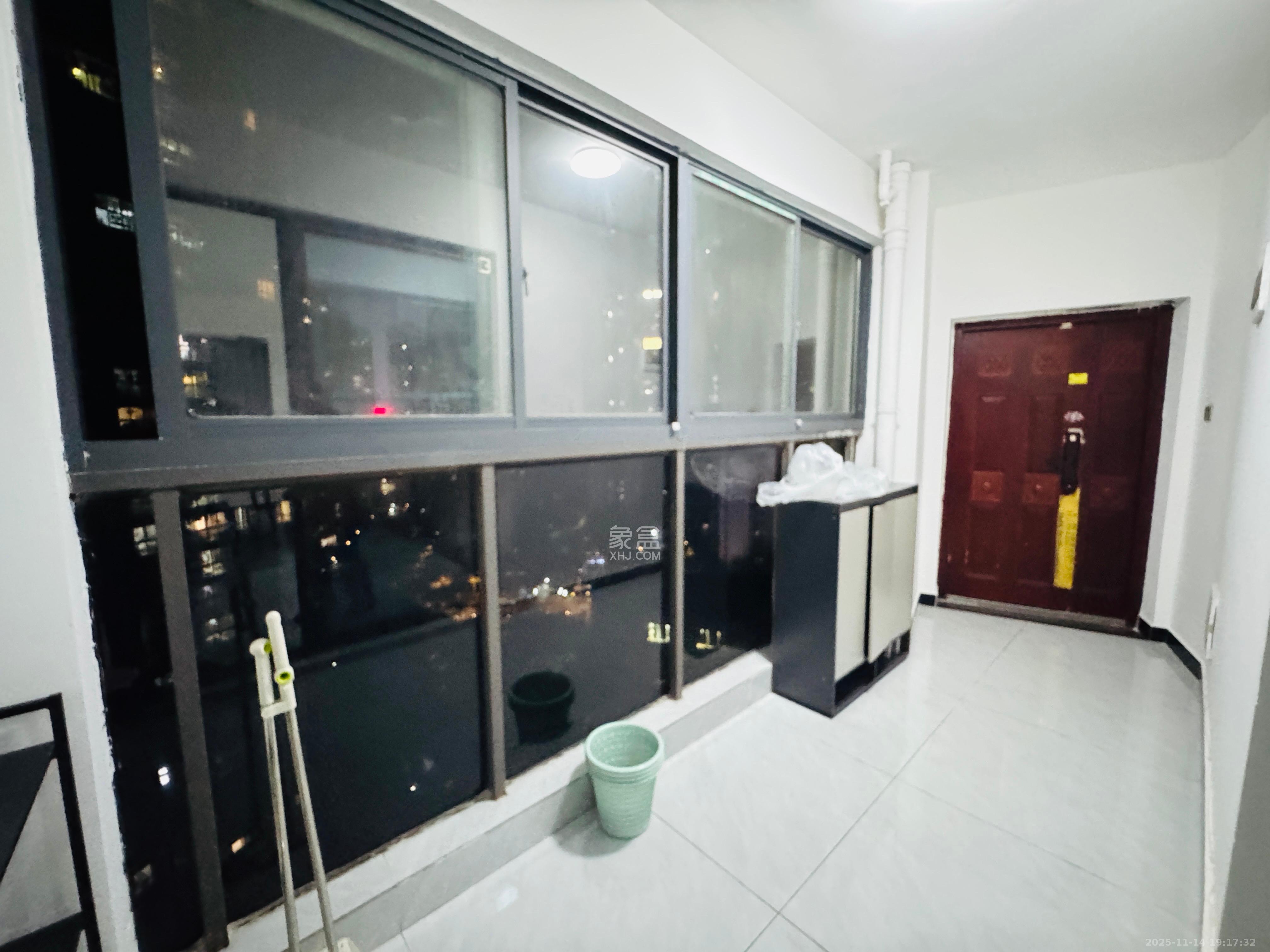 通用时代国际社区  4室2厅2卫    4800.0元/月室内图