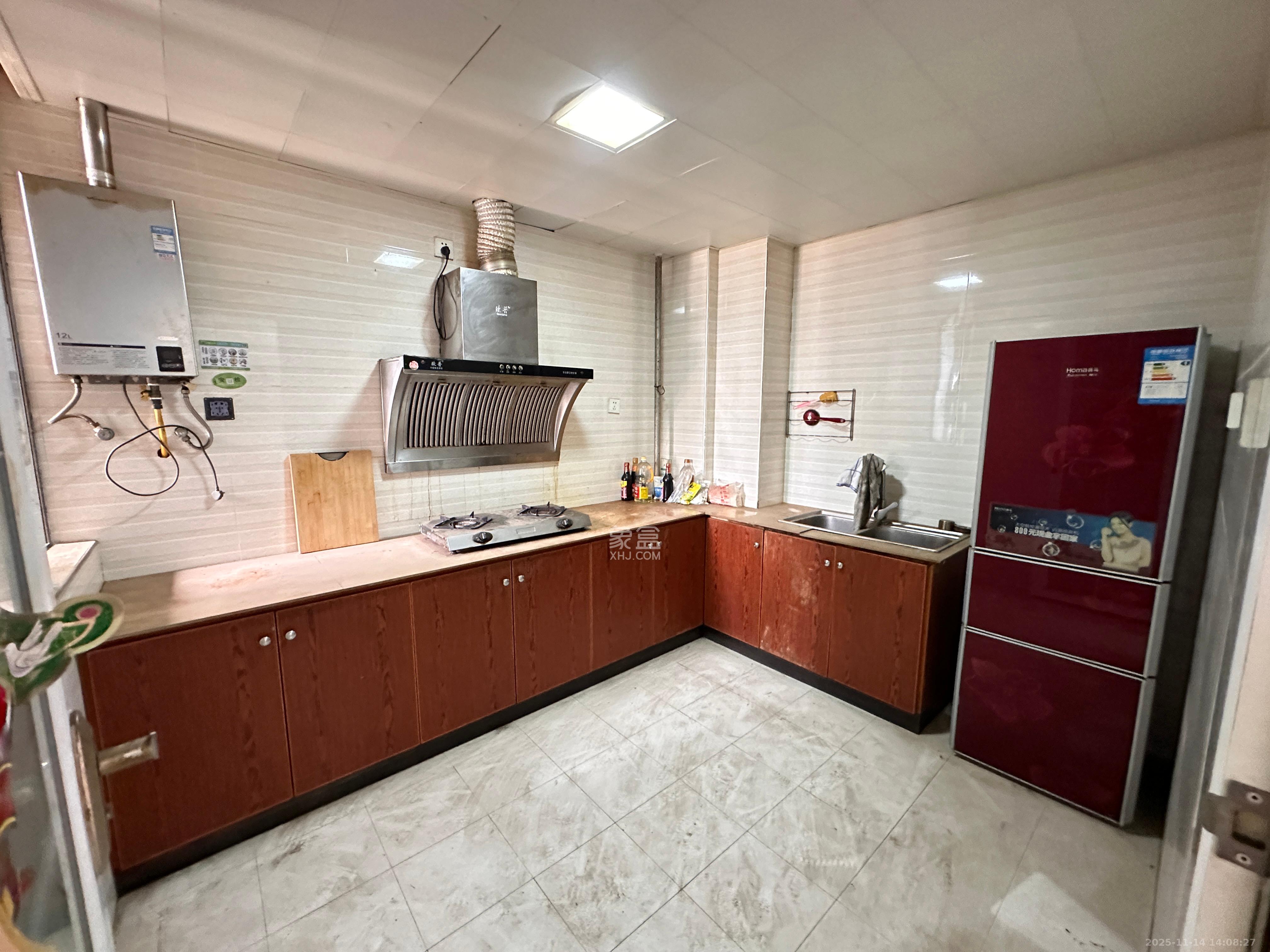 西子一间  3室2厅2卫    4000.0元/月室内图