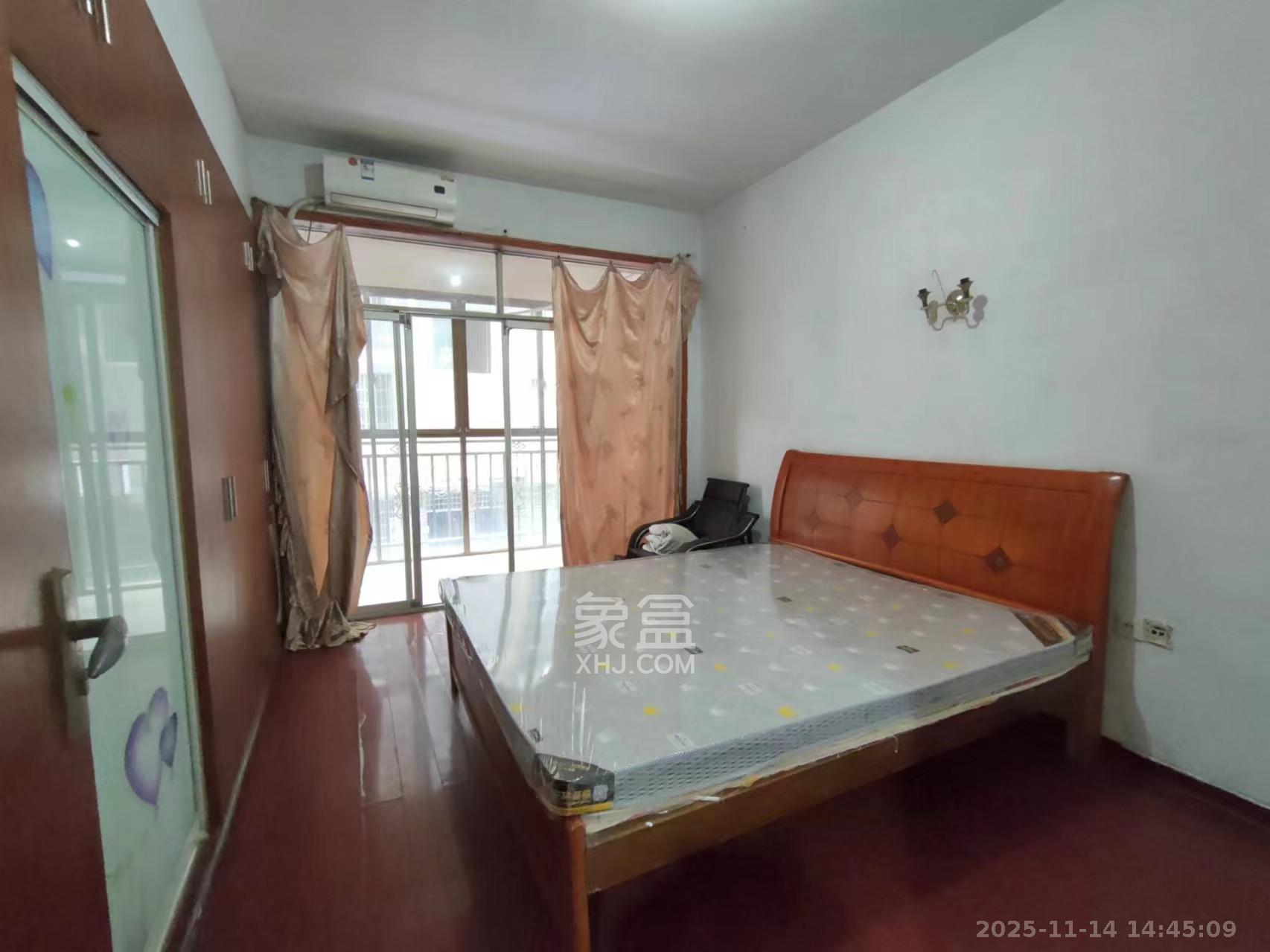 湘绣城  2室2厅1卫    1400.0元/月室内图