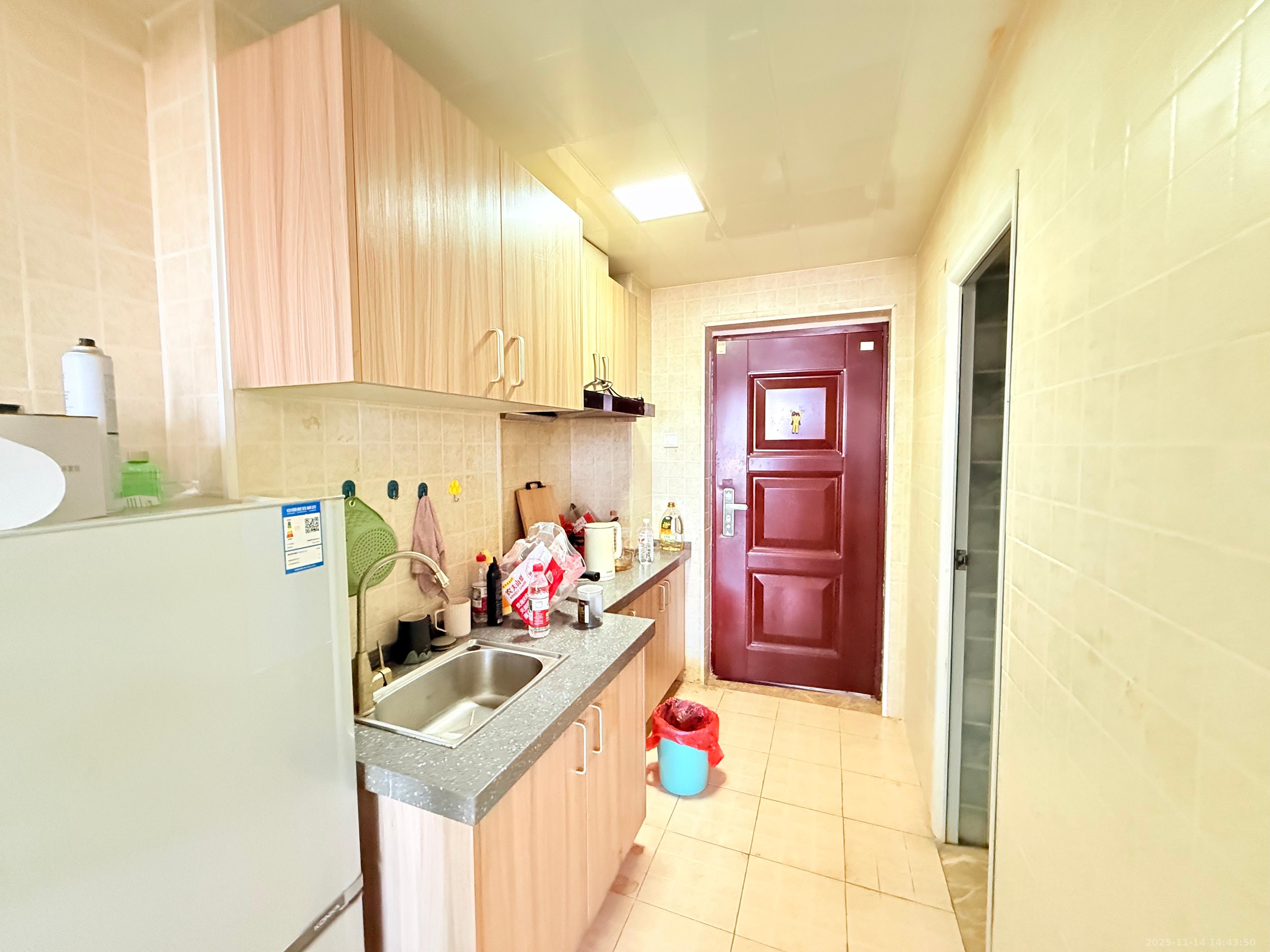 鑫远微中心  1室1厅1卫    1200.0元/月室内图