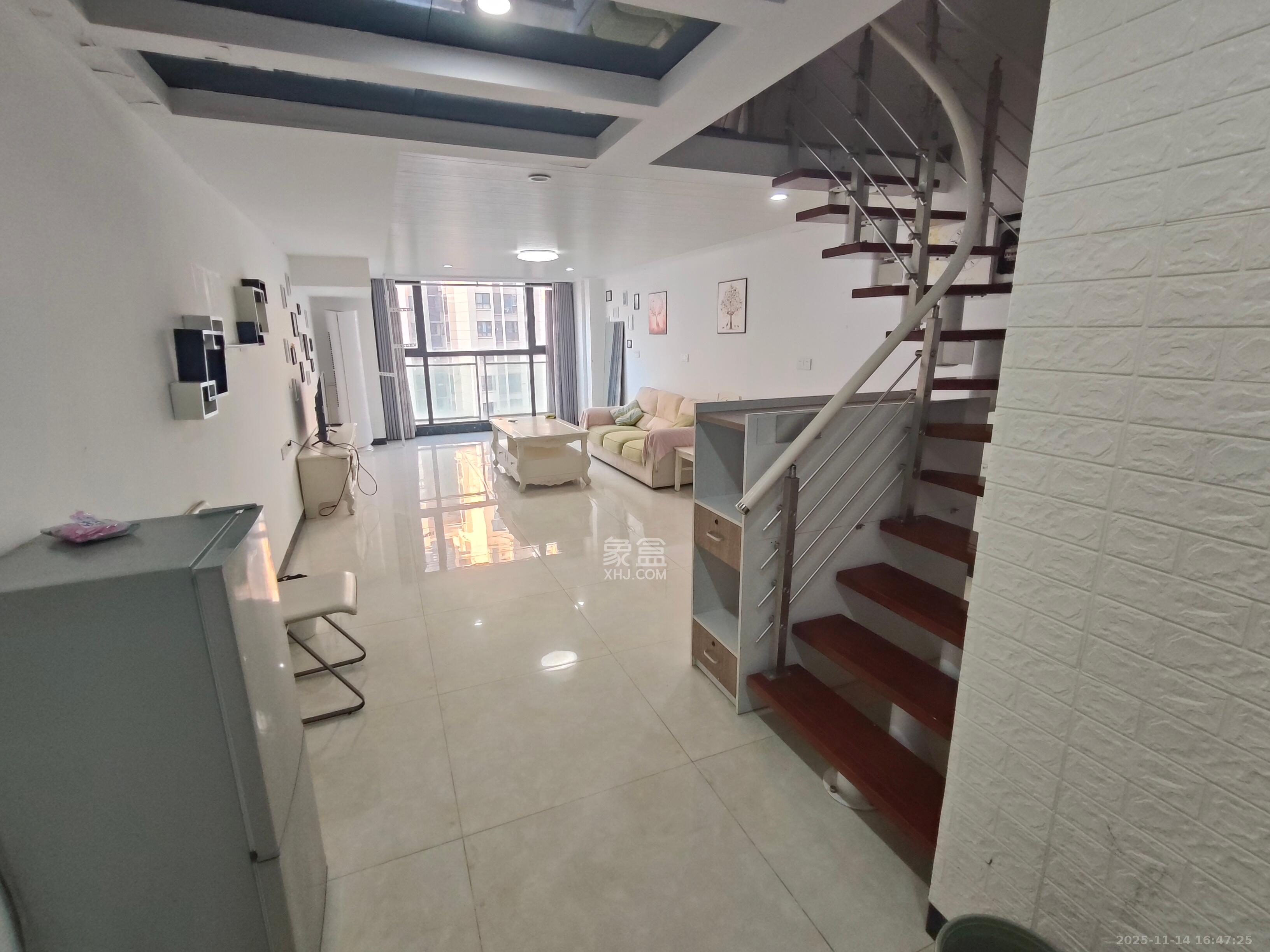 金科时代中心 1室1厅1卫 1500.0元/月 金科时代中心 1室1厅1卫 1500.0元/月室内图