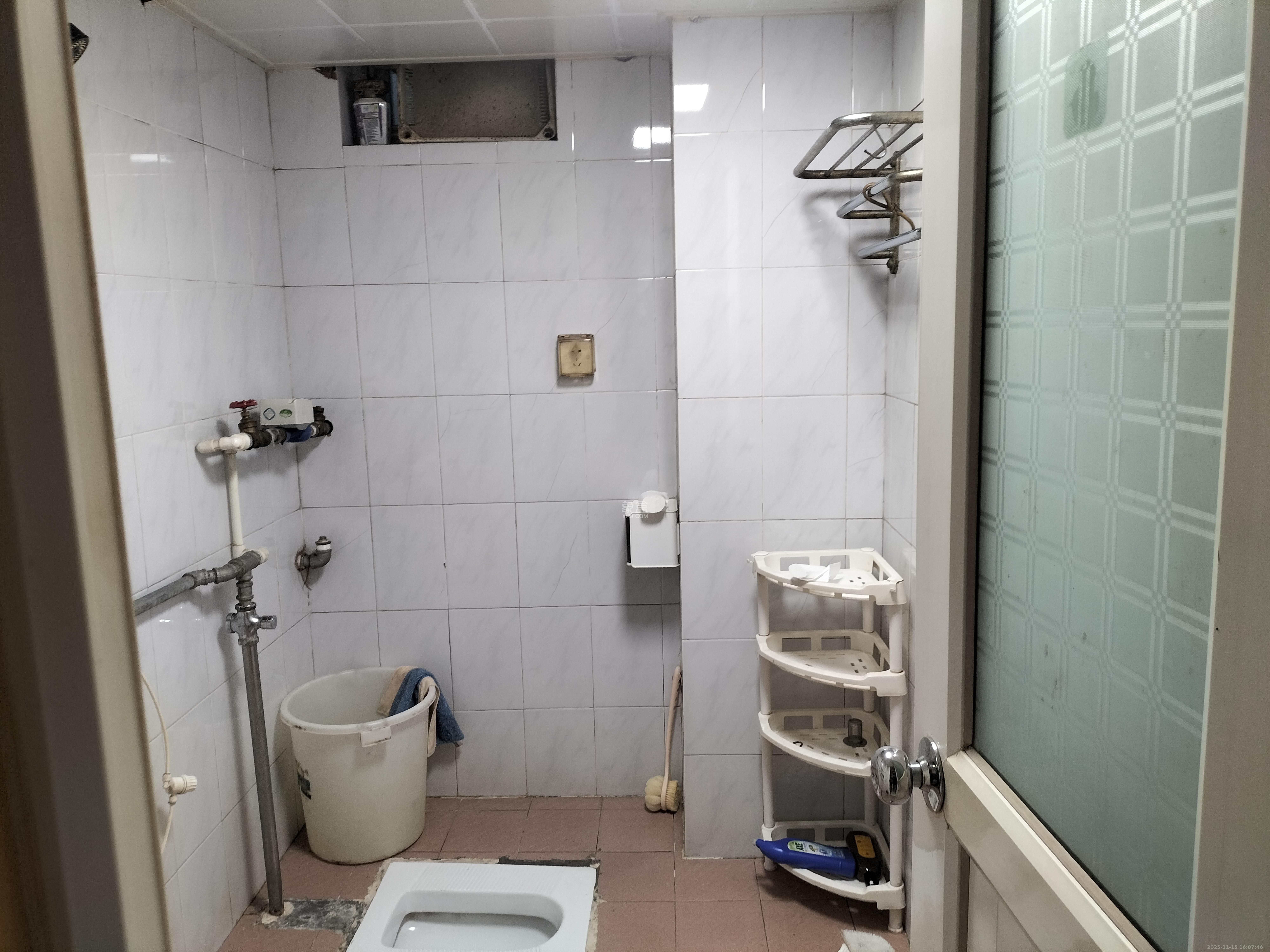 白沙苑  3室2厅2卫    2000.0元/月室内图