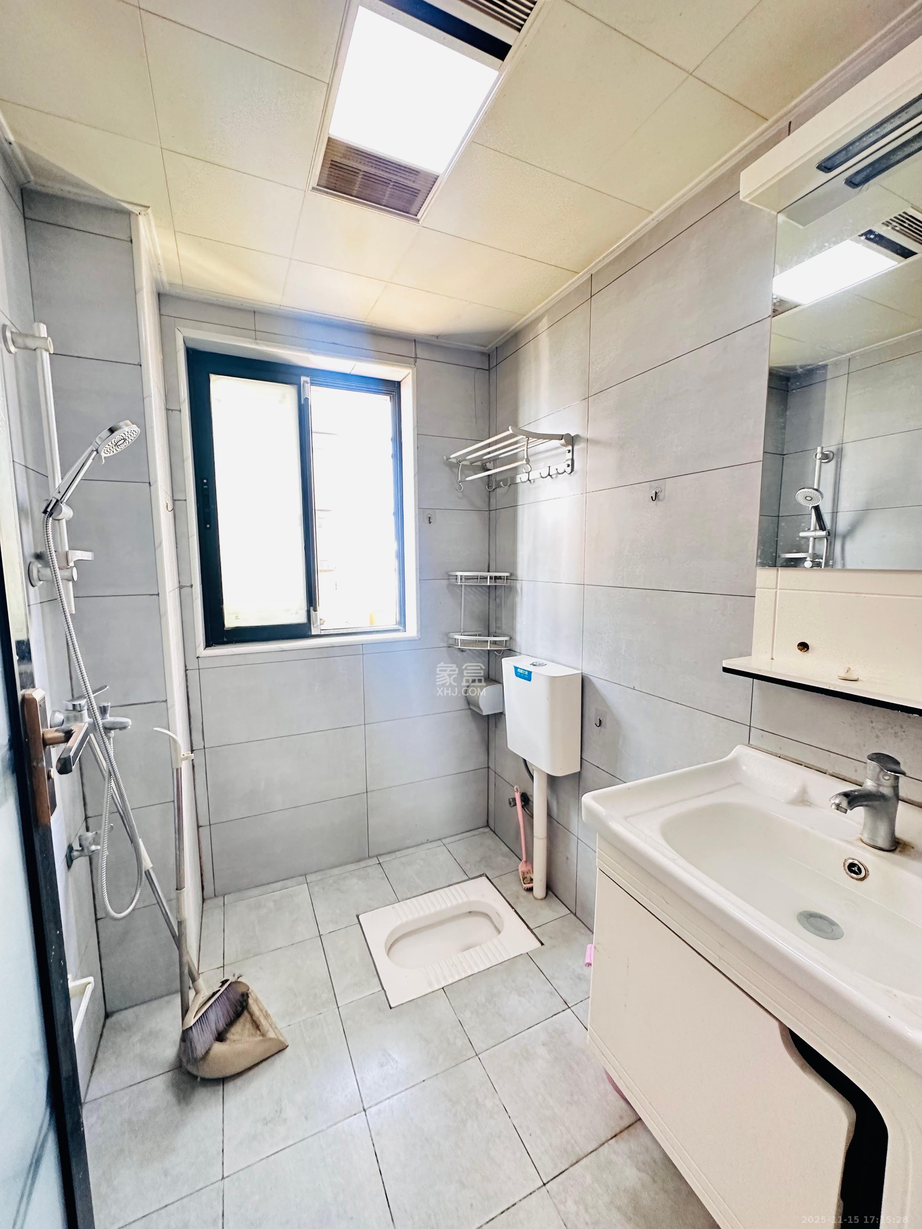 嘉顺苑  2室2厅1卫    2000.0元/月室内图