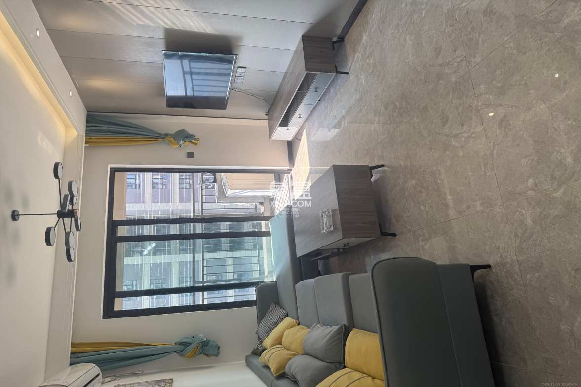 招商华发依云曦城 3室2厅2卫 2300.0元/月 招商华发依云曦城 3室2厅2卫 2300.0元/月室内图