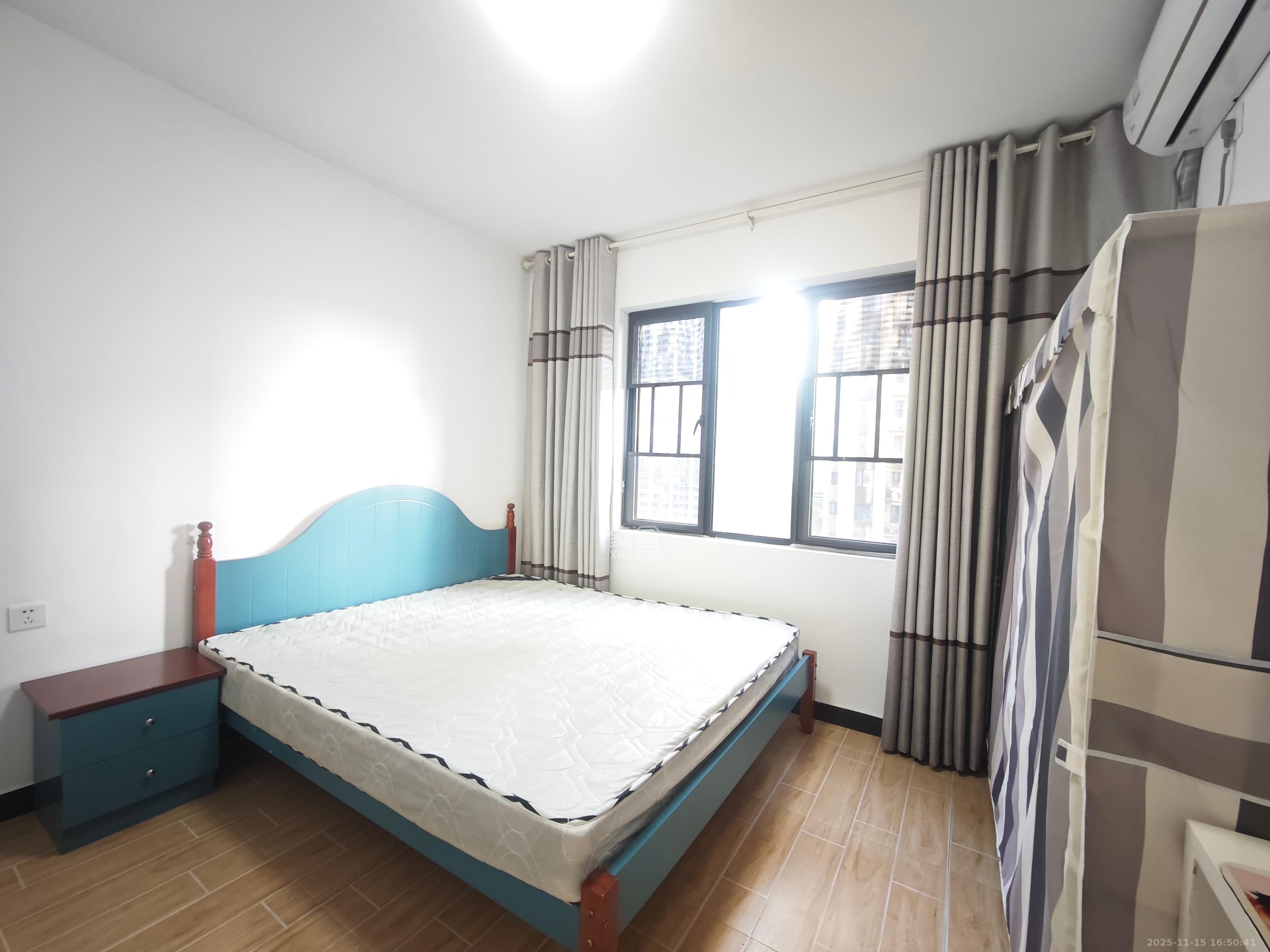 中国铁建梅溪青秀二期  4室2厅2卫    2800.0元/月室内图