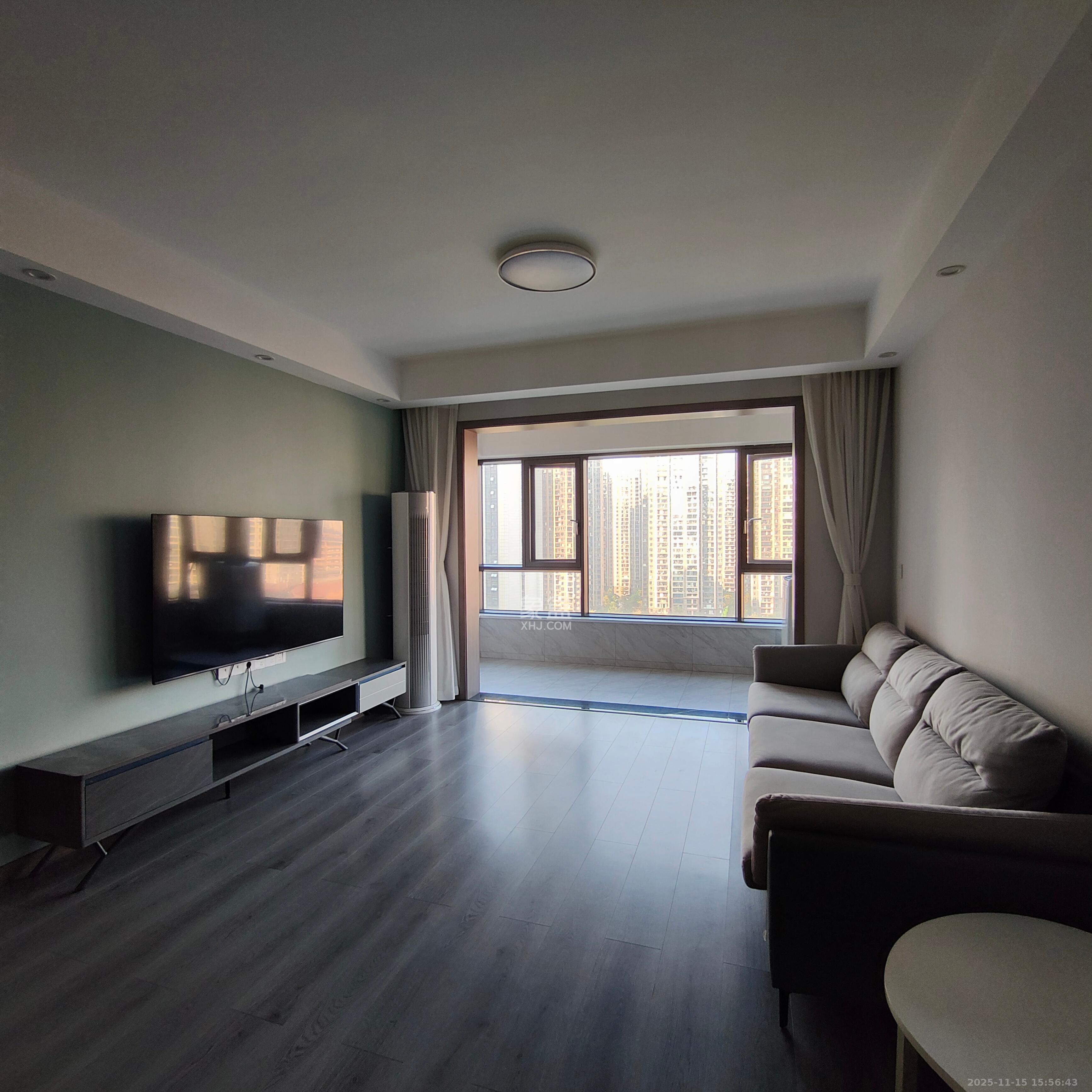 新新花园 3室2厅2卫 3800.0元/月 新新花园 3室2厅2卫 3800.0元/月室内图