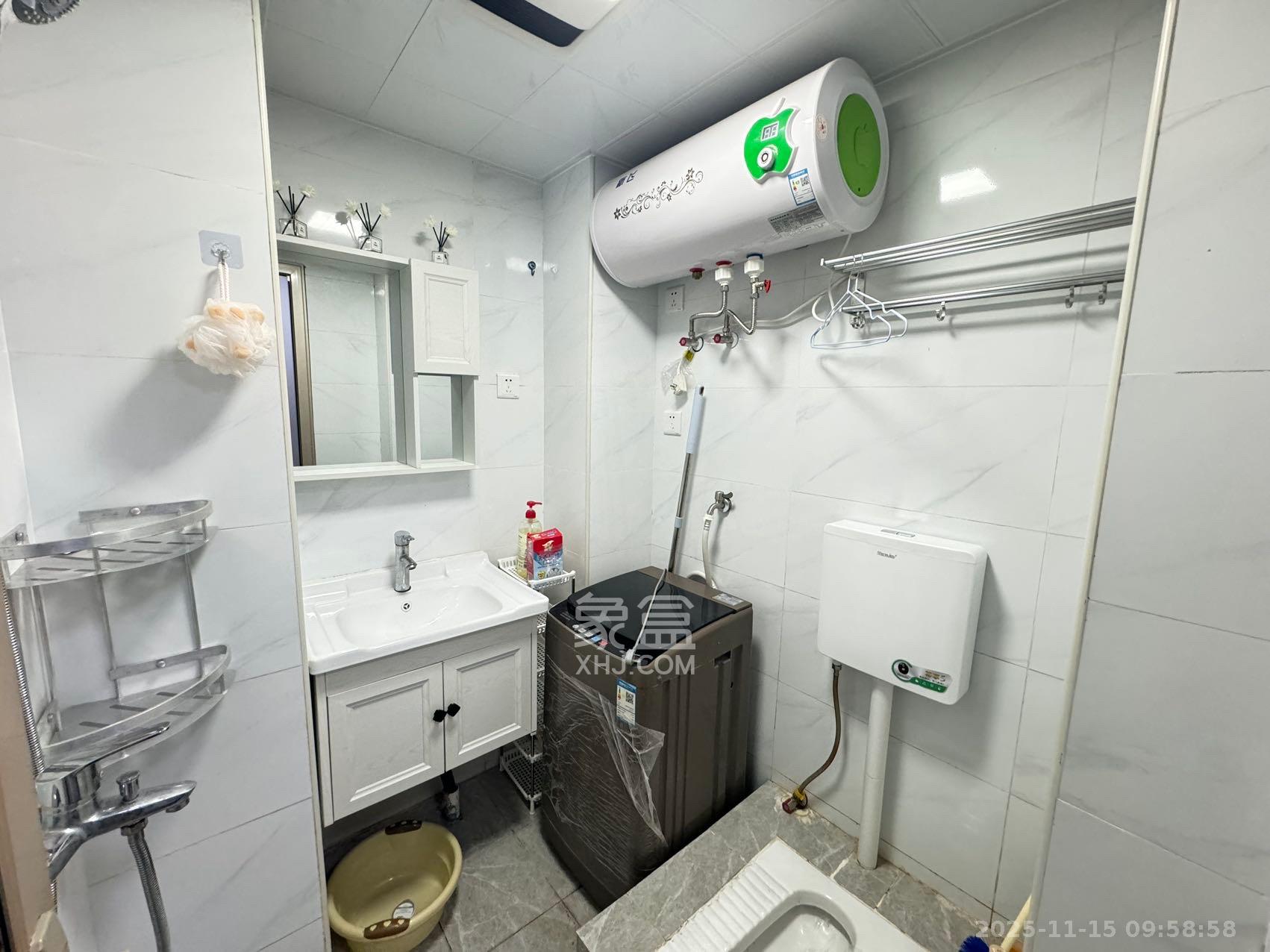 裕天国际商汇中心 1室0厅0卫 1500.0元/月 裕天国际商汇中心 1室0厅0卫 1500.0元/月室内图