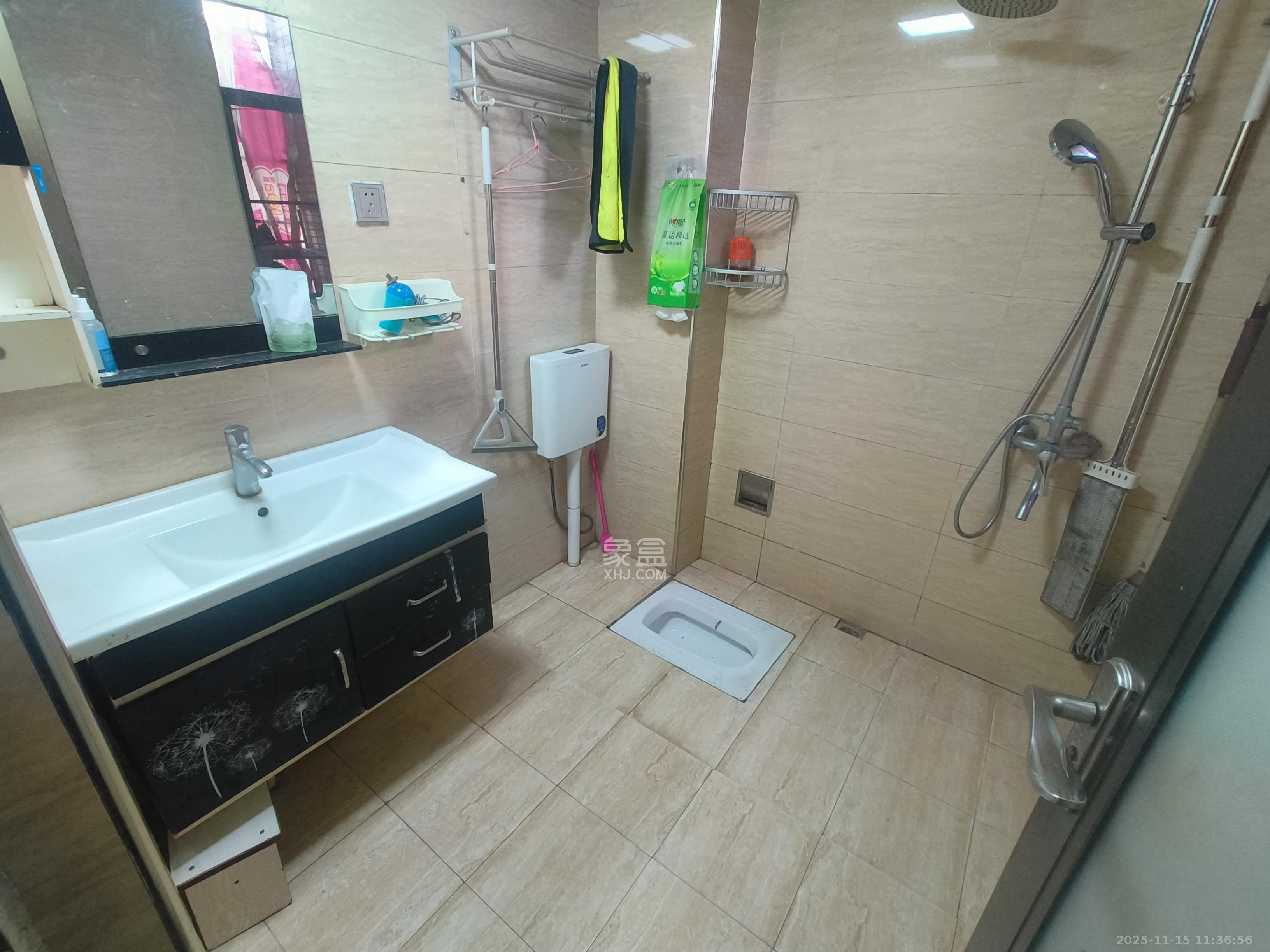 英祥春天  2室2厅1卫    2300.0元/月室内图