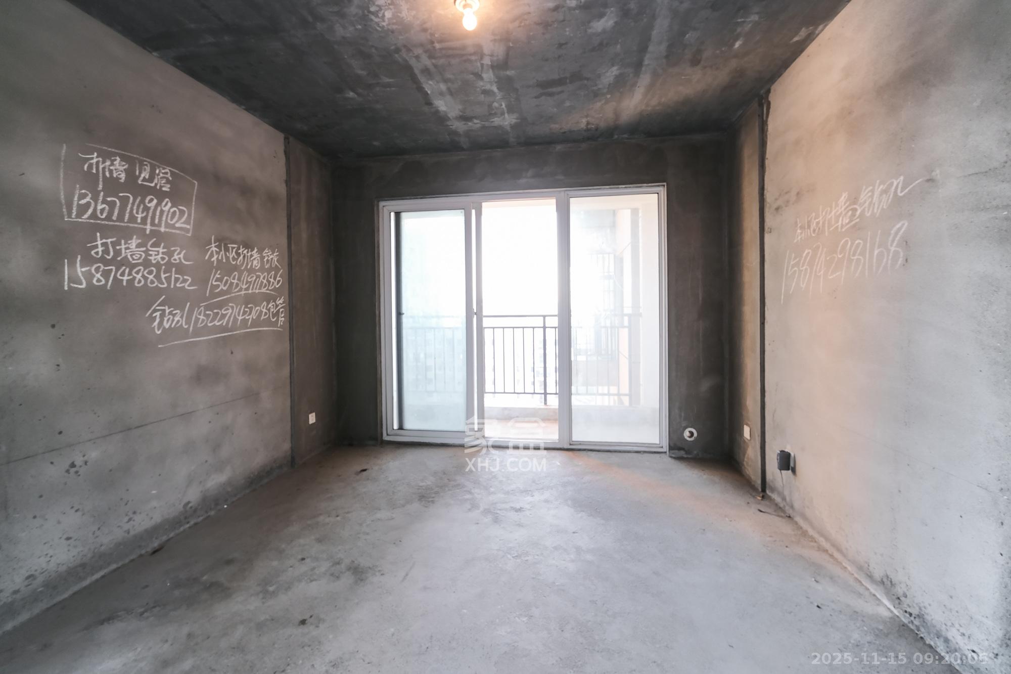 和悦城(蟠龙景苑)  3室2厅2卫    54.0万室内图1