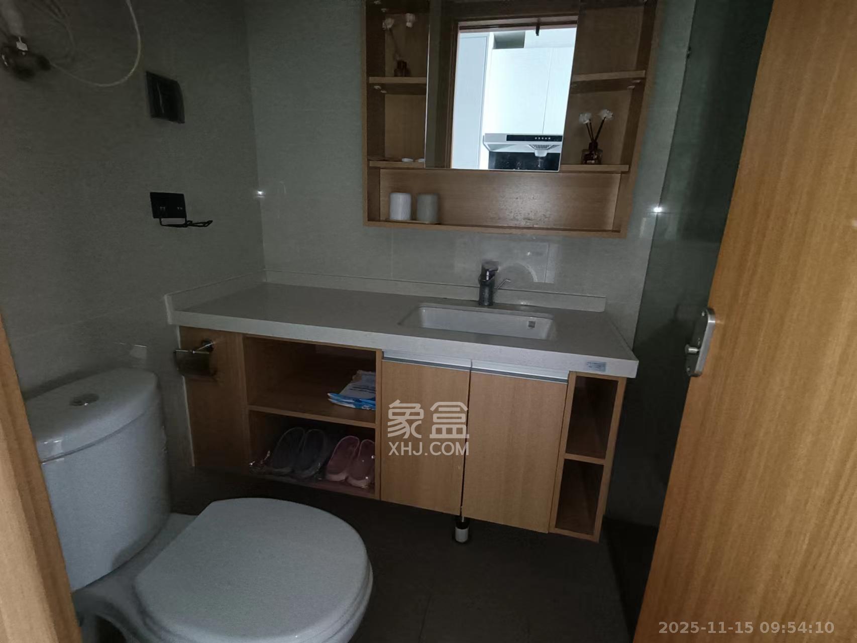 阳光城檀悦  1室1厅1卫    1800.0元/月室内图