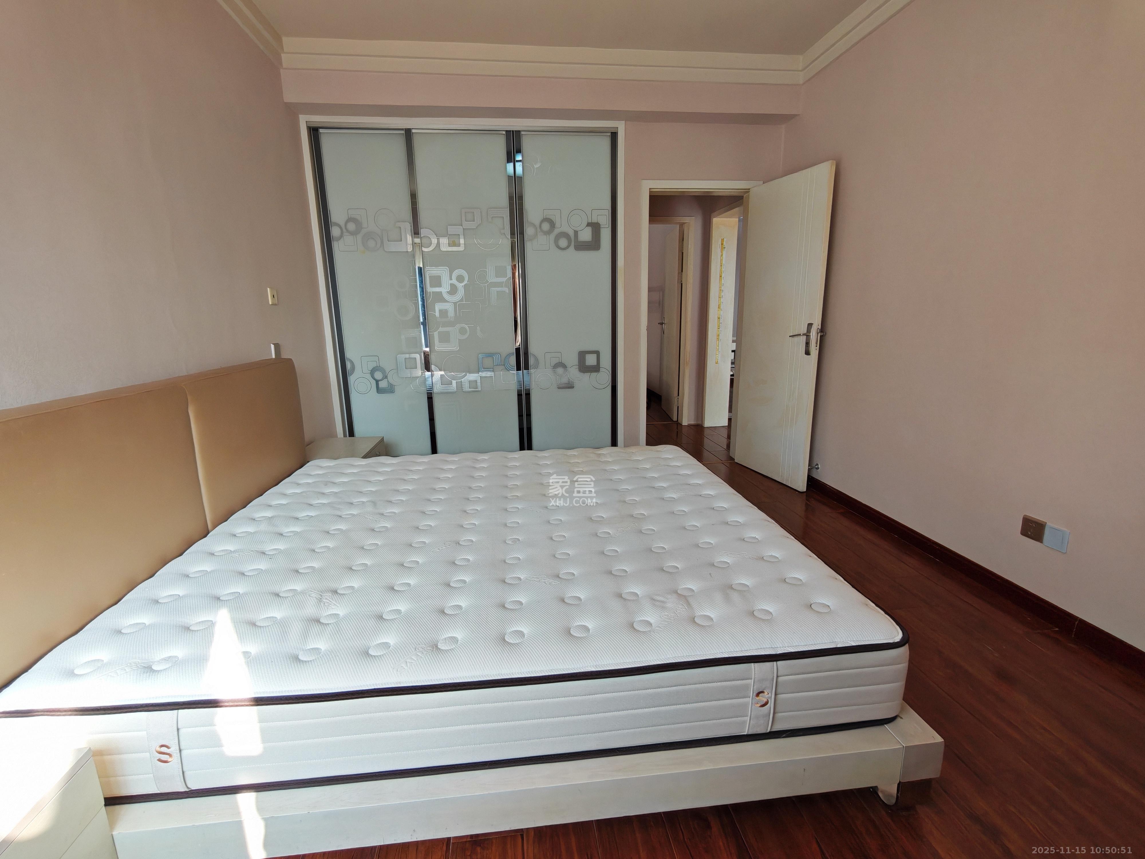 天骄福邸 2室1厅1卫 2600.0元/月 天骄福邸 2室1厅1卫 2600.0元/月室内图