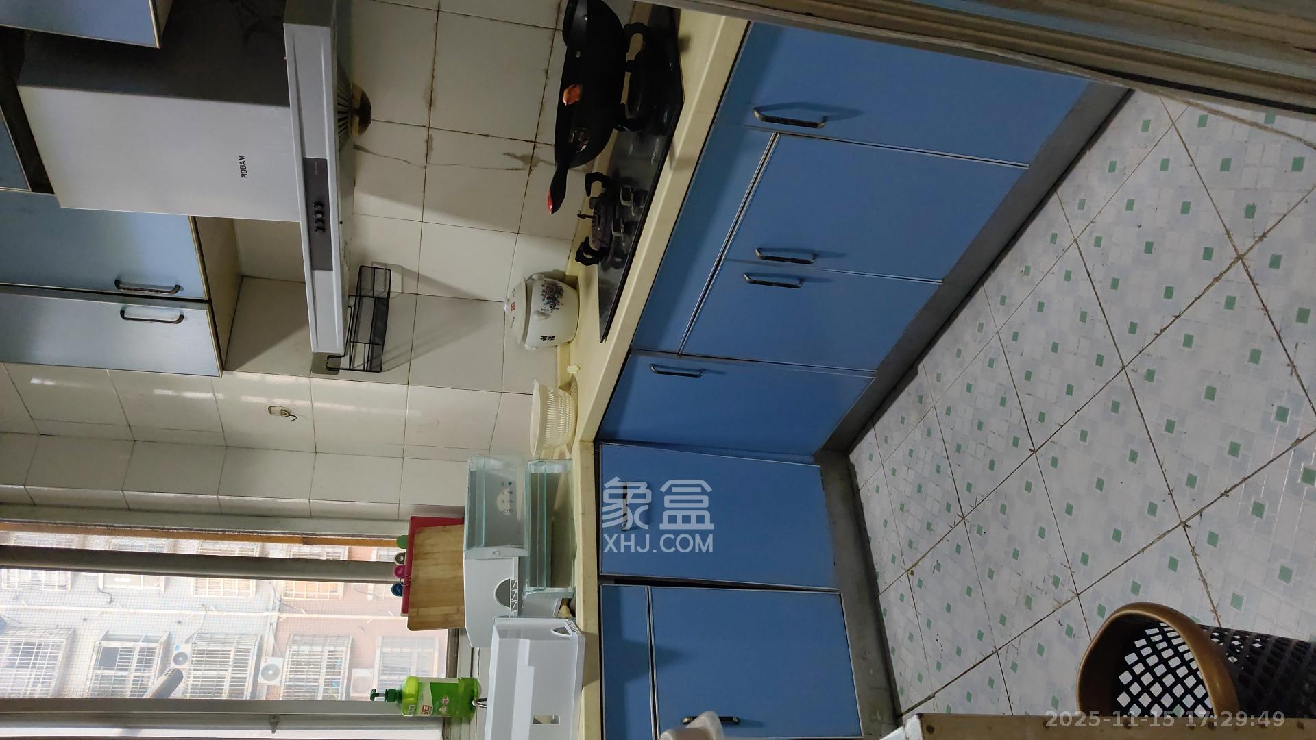 鑫天芙蓉  2室1厅1卫    1600.0元/月室内图