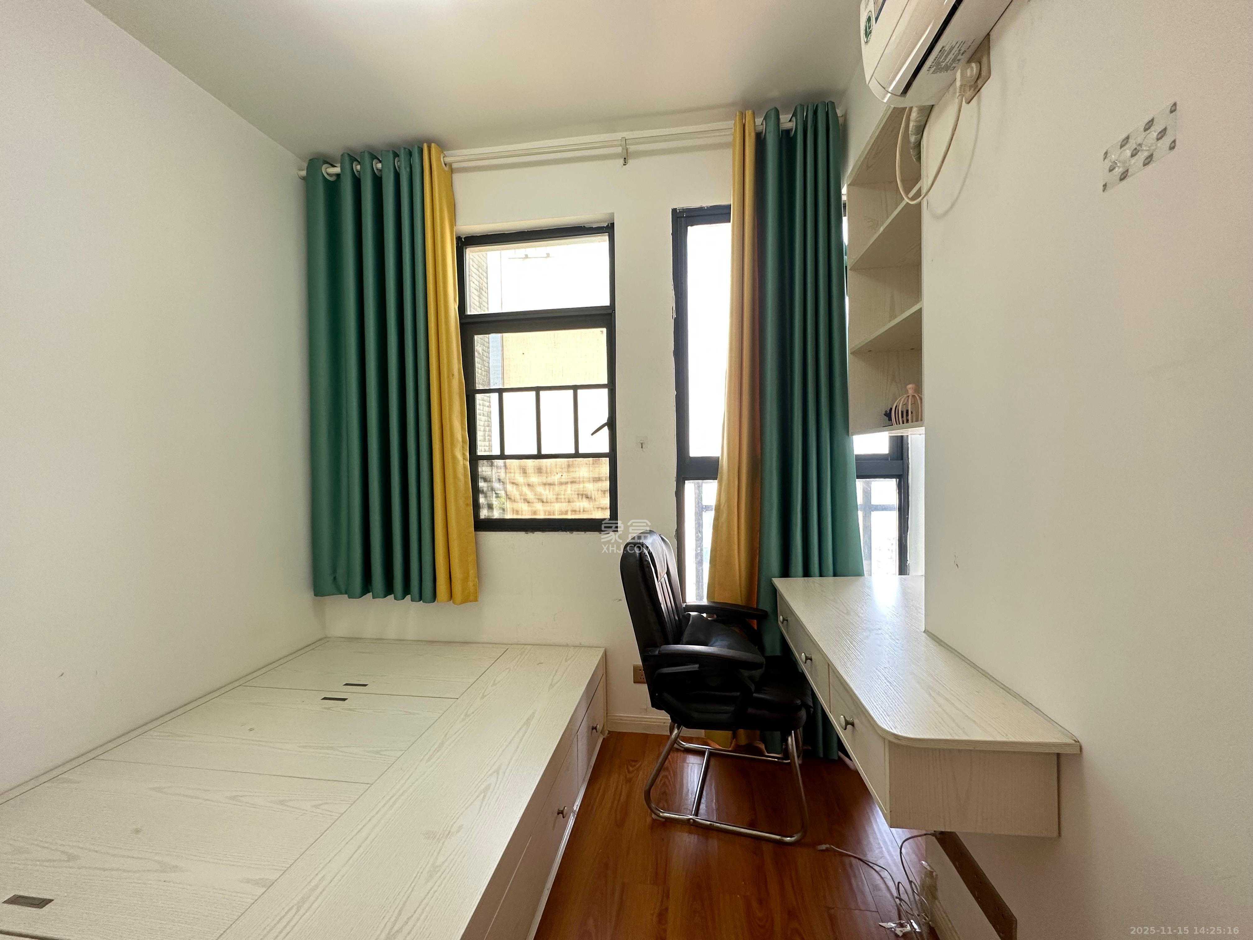 天元涉外景园C区  3室2厅1卫    2600.0元/月室内图