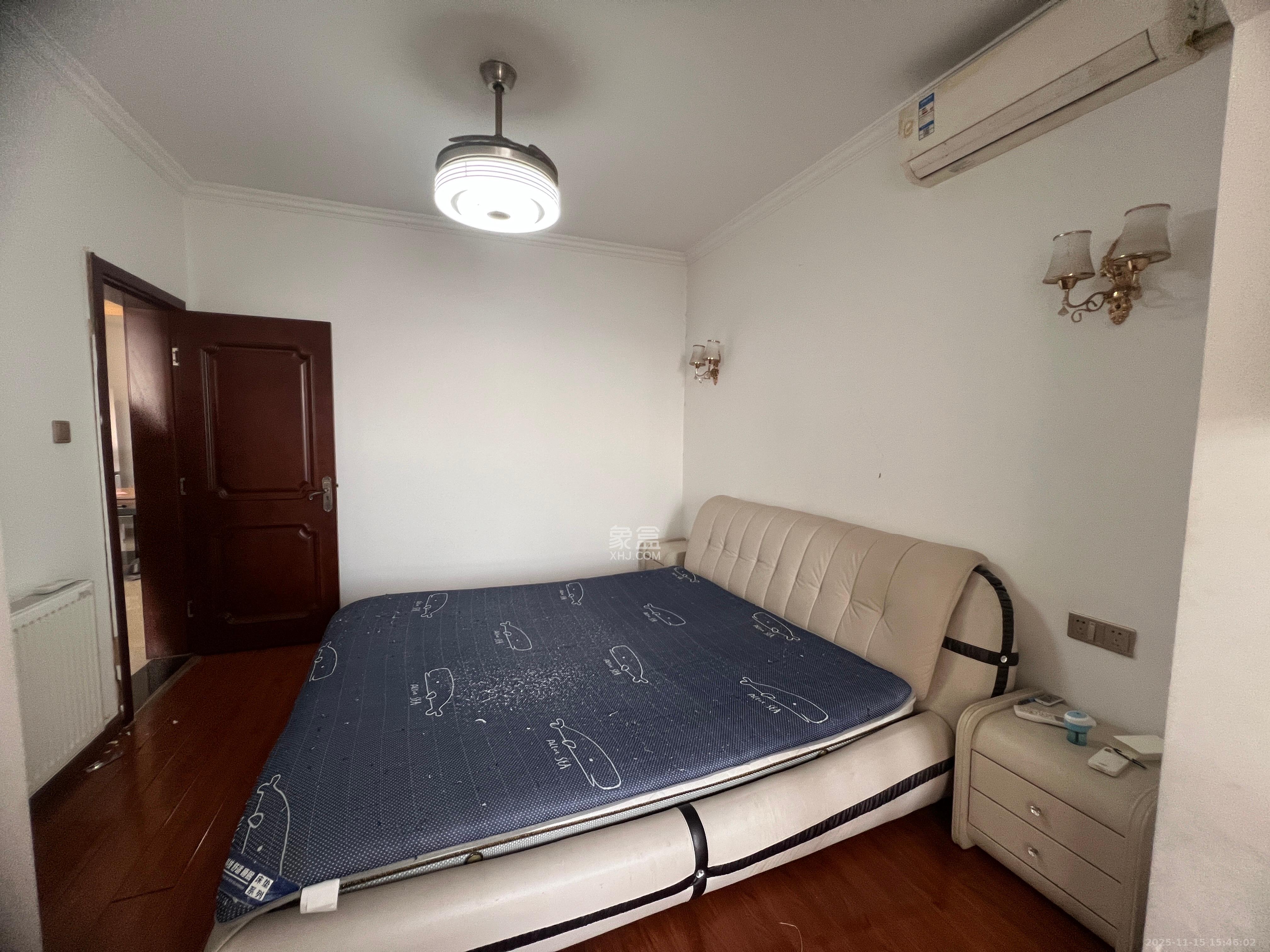 上河国际B座  2室1厅1卫    2600.0元/月室内图