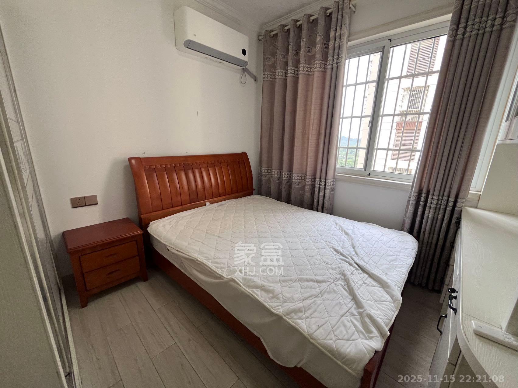 桥头家苑一期  3室2厅1卫    1900.0元/月