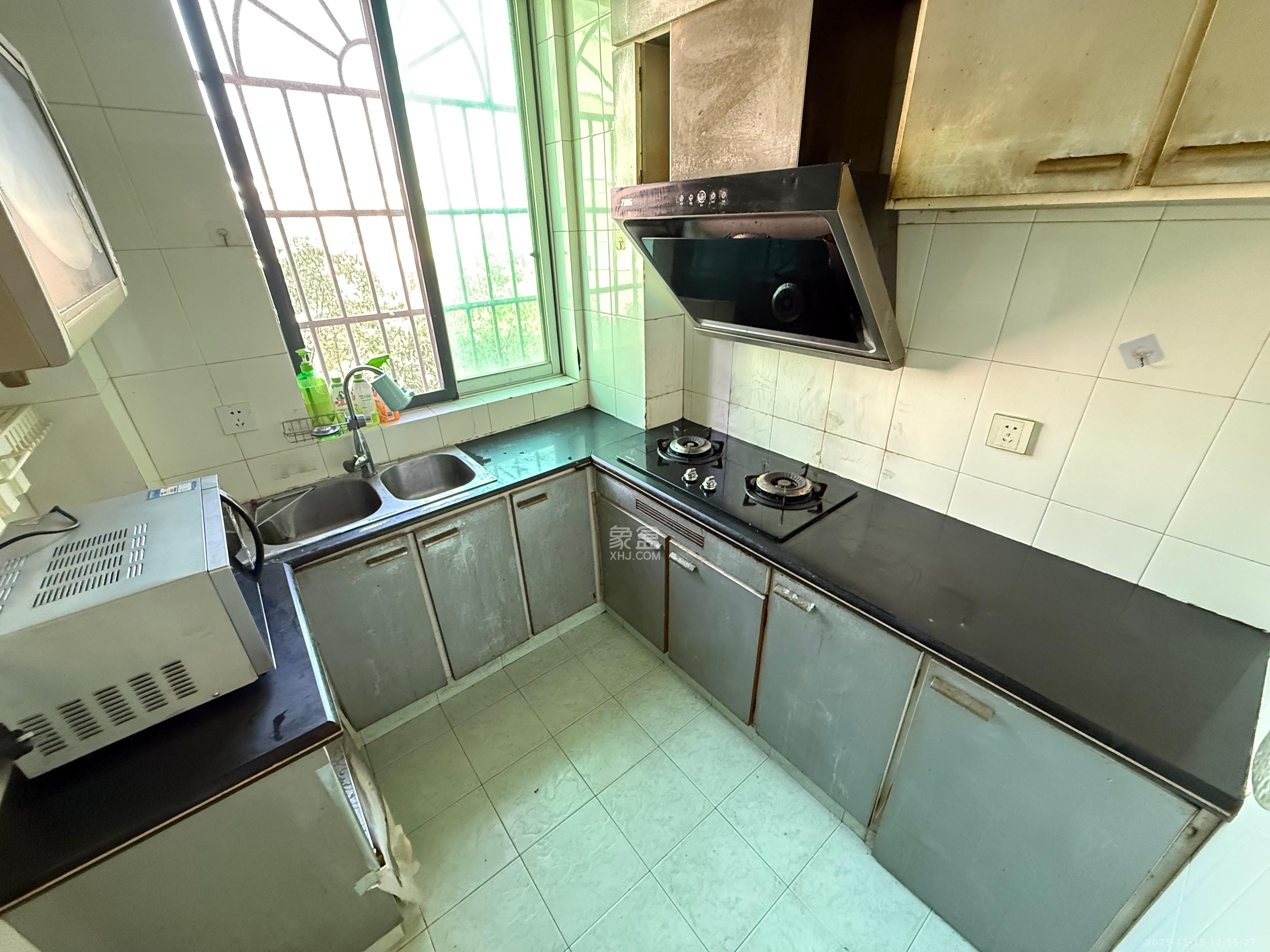 马王堆陶瓷建材新城  2室2厅1卫    1600.0元/月室内图