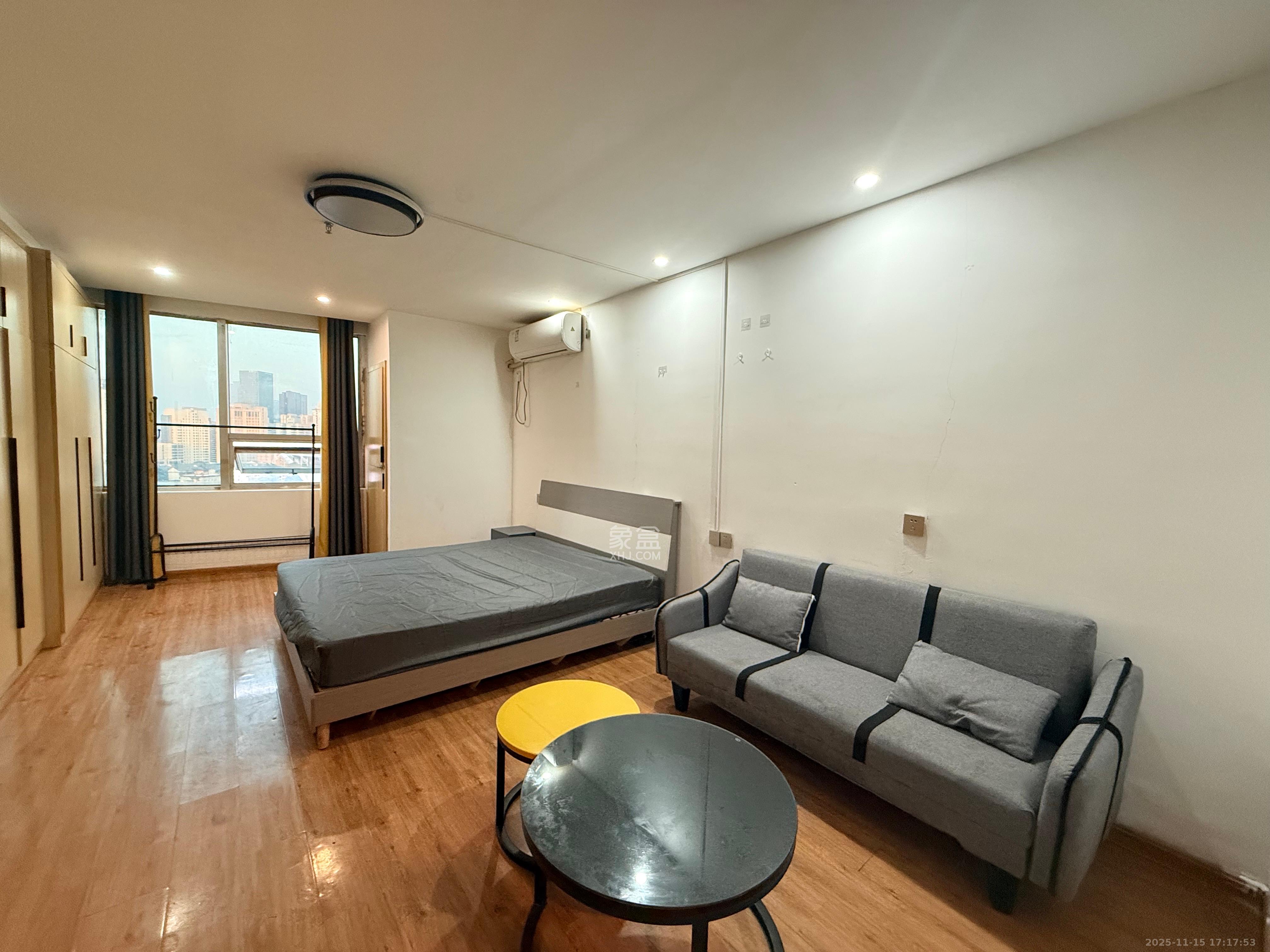 佳程C+公寓  1室0厅0卫    1800.0元/月室内图