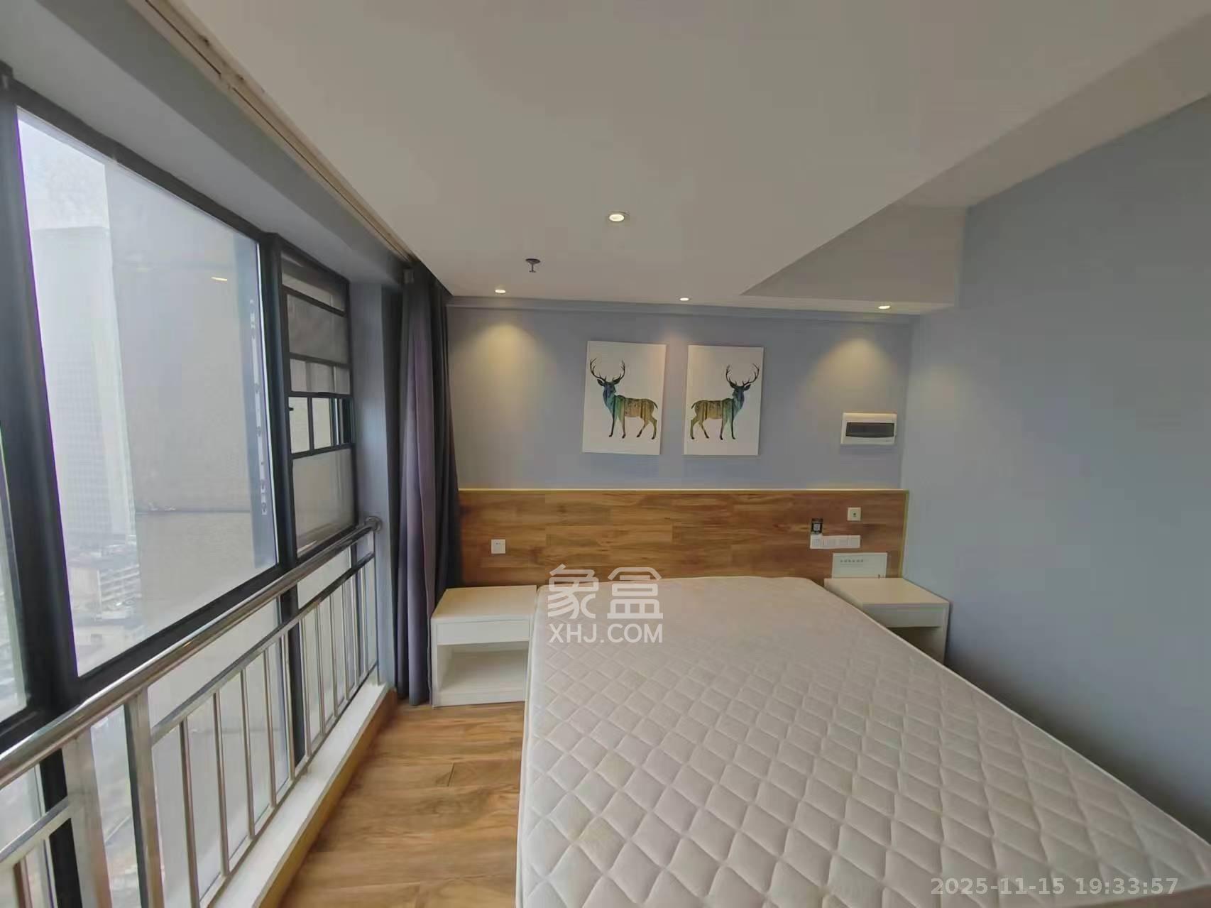 五一钻界  1室1厅1卫    2000.0元/月室内图