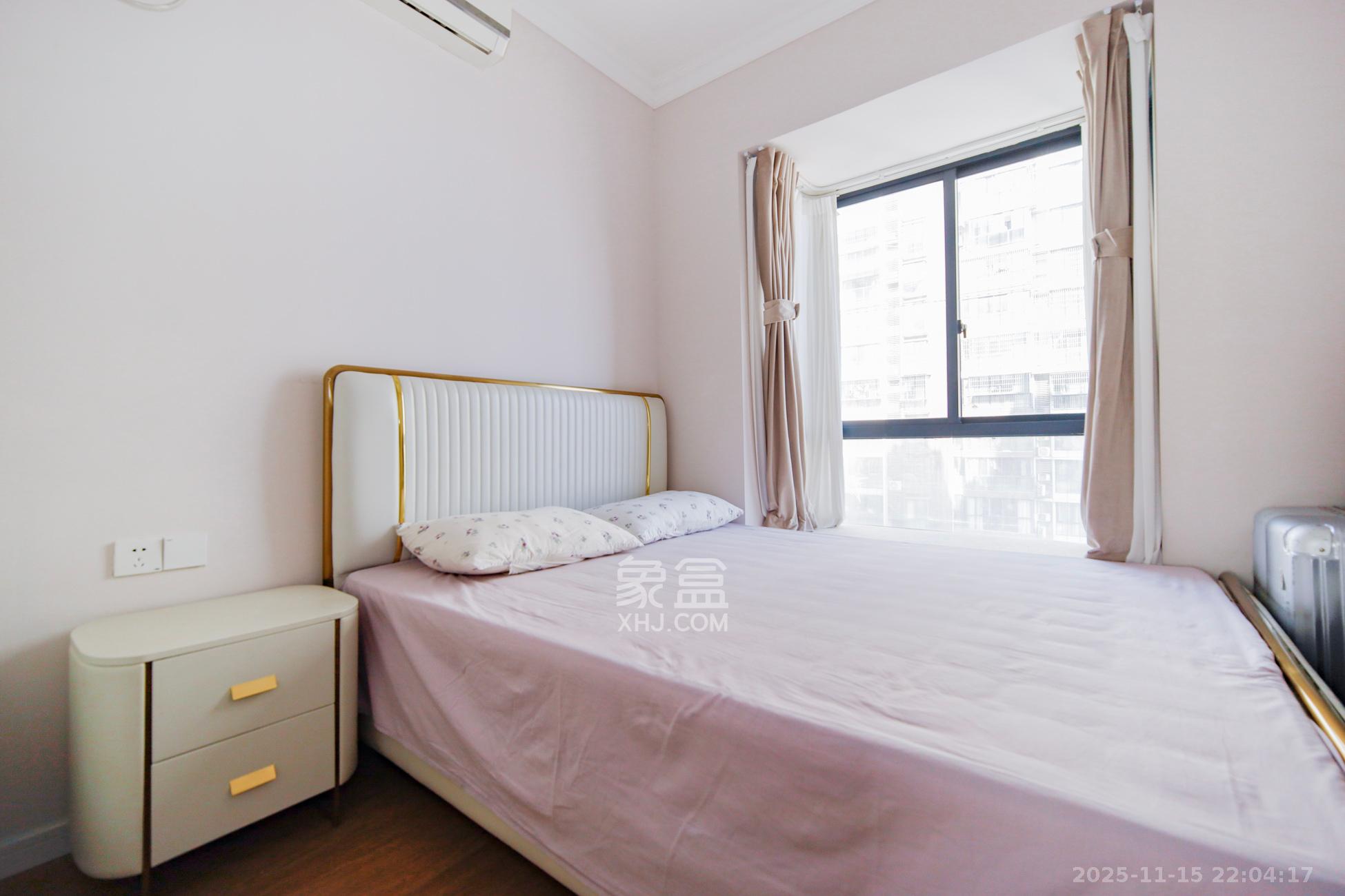 城南故事家园  3室2厅1卫    88.0万卧室