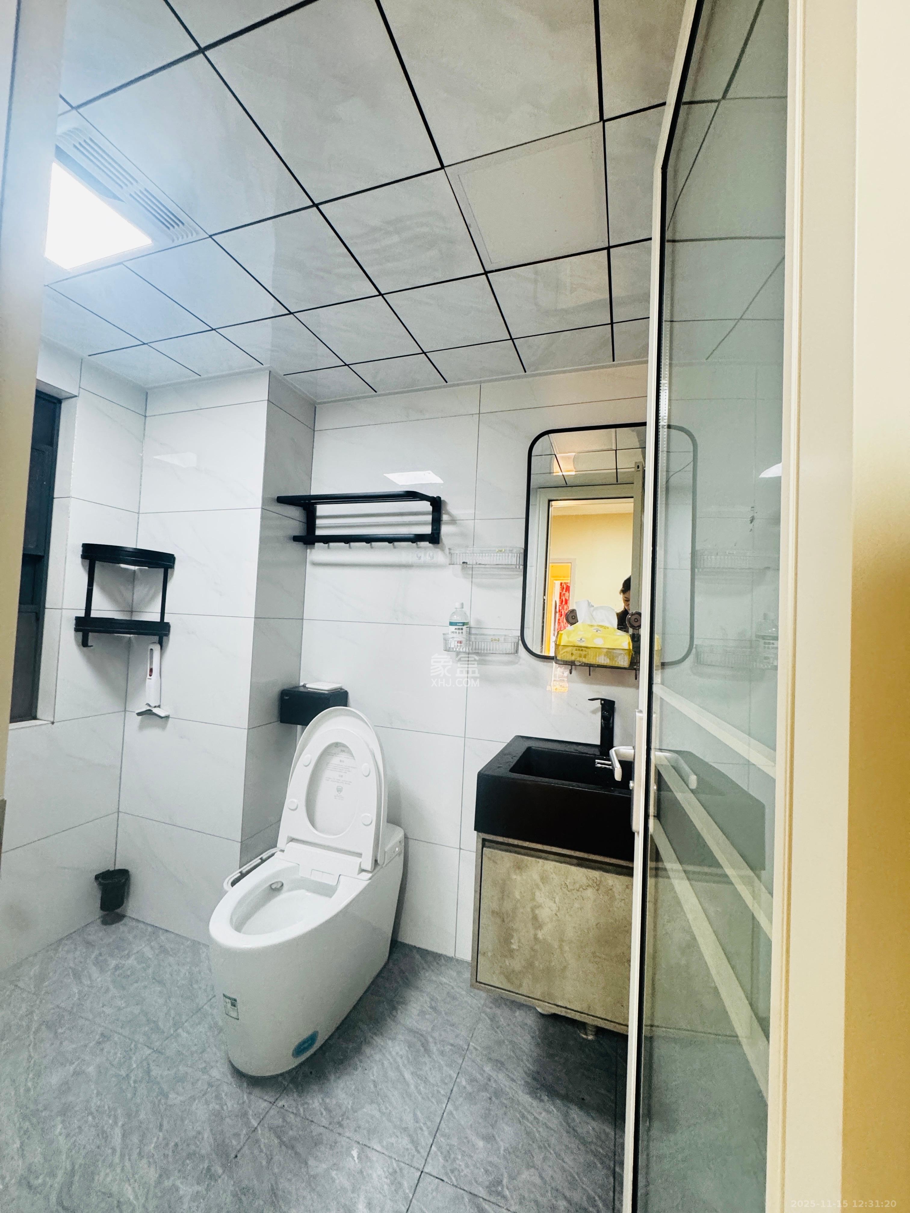 邦盛水岸御园 3室2厅2卫 2700.0元/月 邦盛水岸御园 3室2厅2卫 2700.0元/月室内图