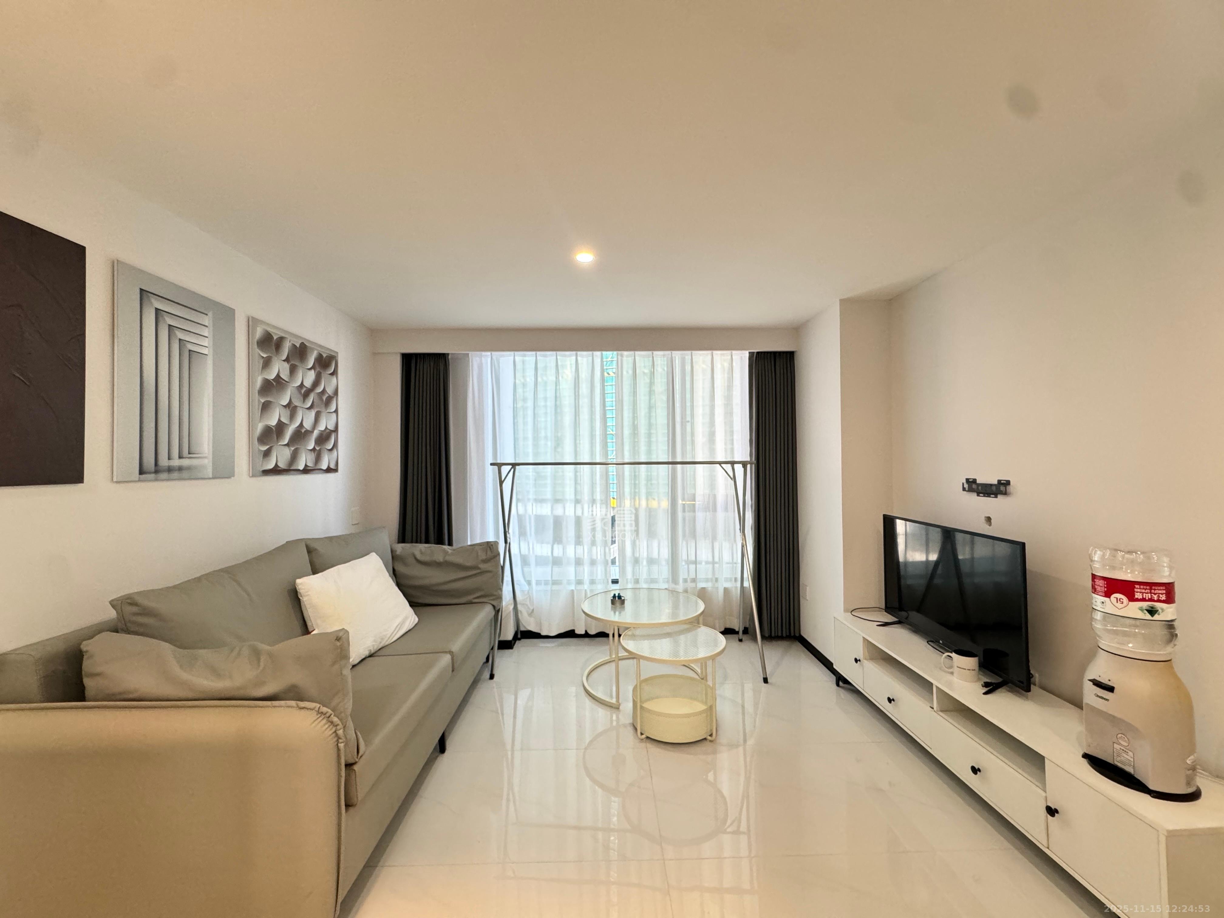 力高凤凰新天  1室0厅0卫    2100.0元/月