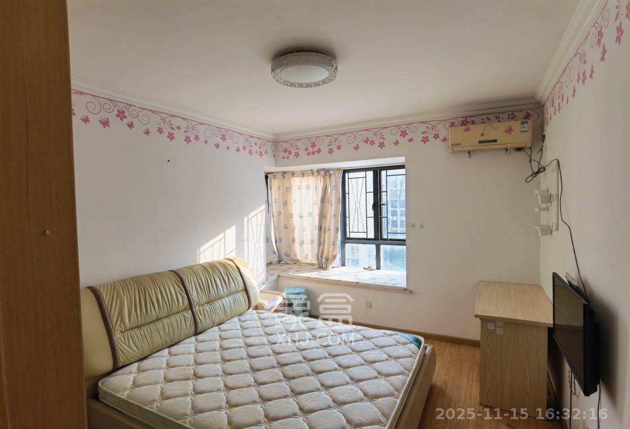 保利麓谷林语A区  3室2厅1卫    2200.0元/月室内图