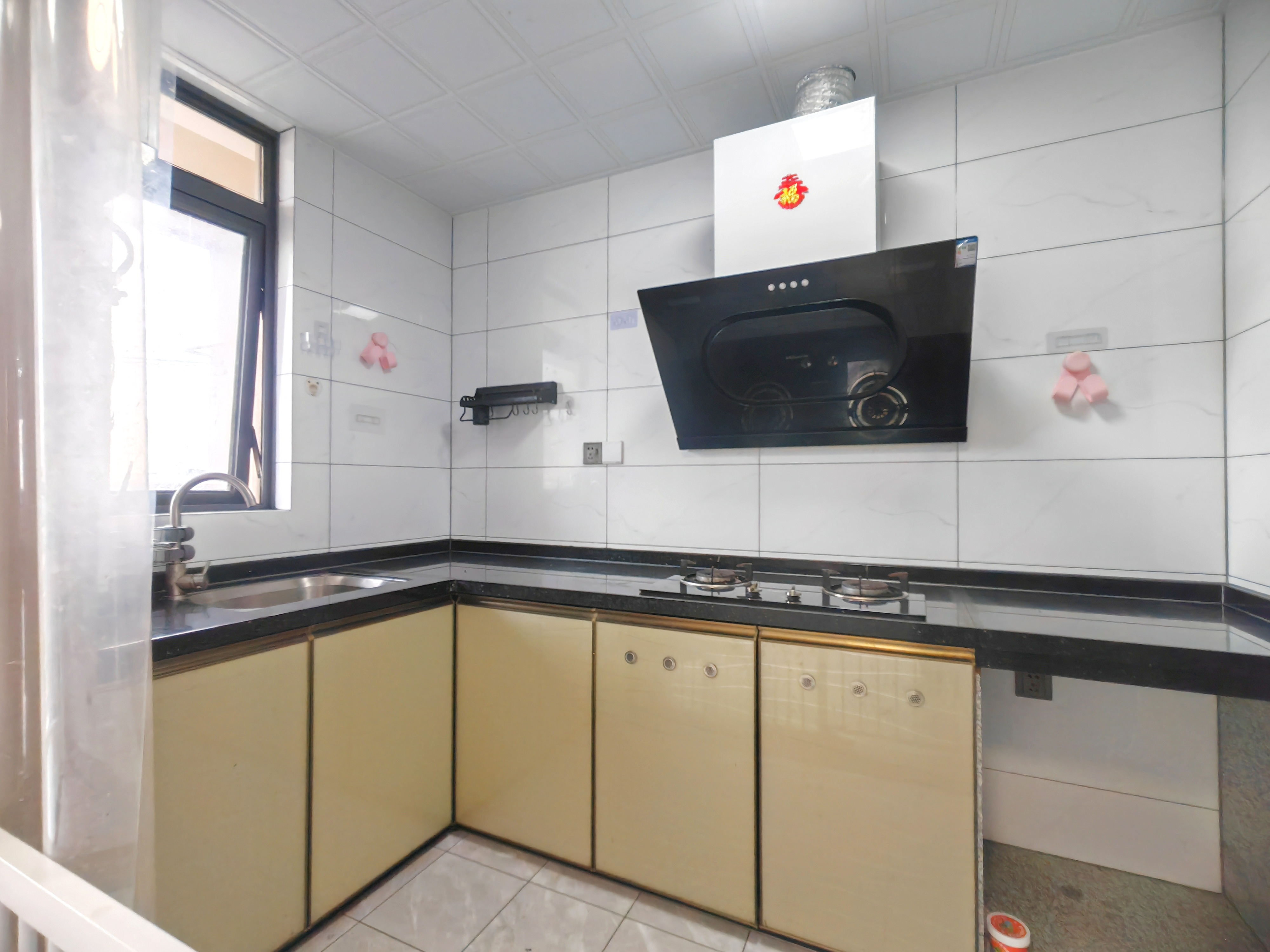 海航豪庭北苑  3室2厅2卫    5200.0元/月室内图