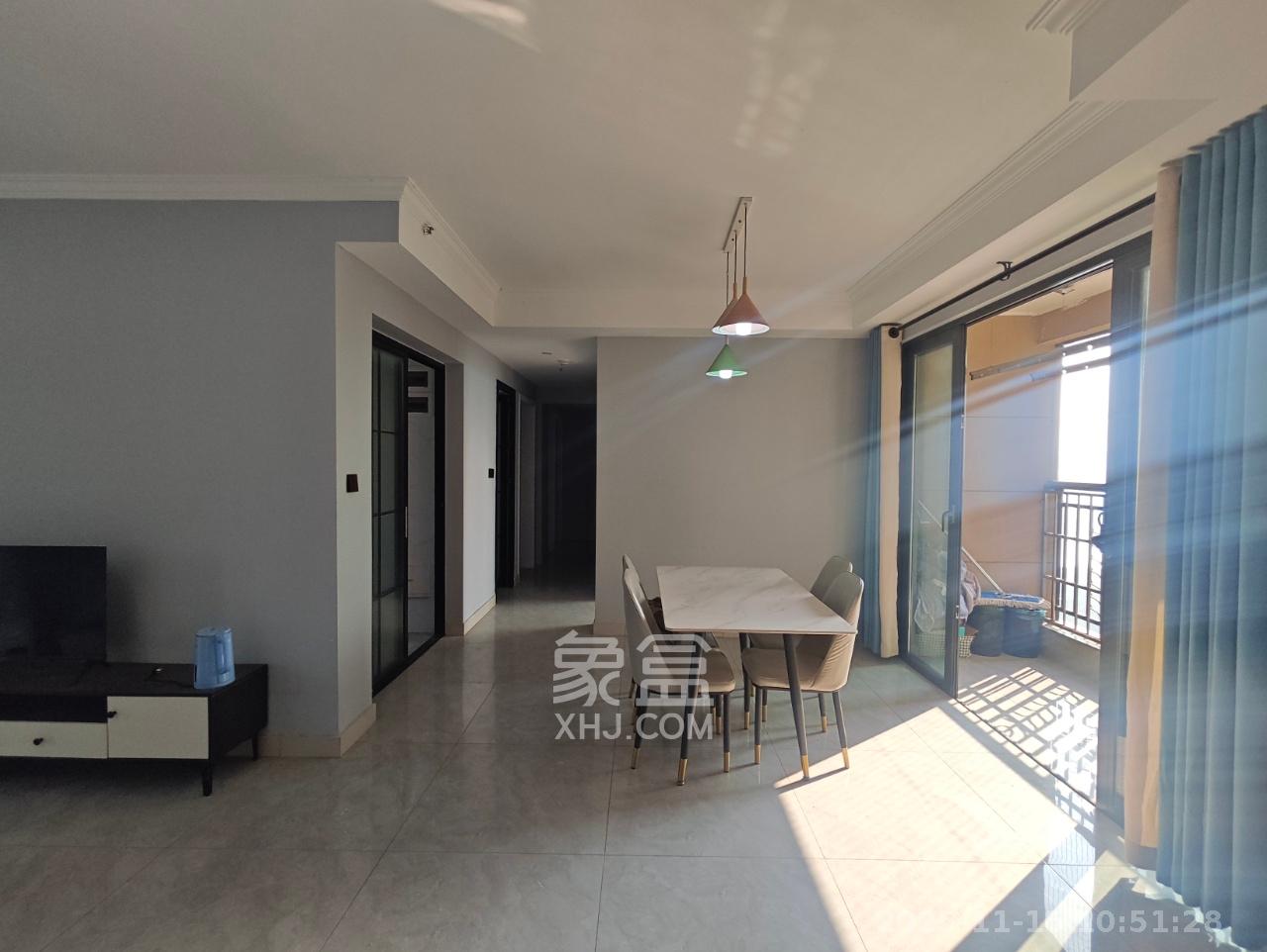 恒大清澜苑（恒大御景半岛四期）  4室2厅1卫    3300.0元/月室内图