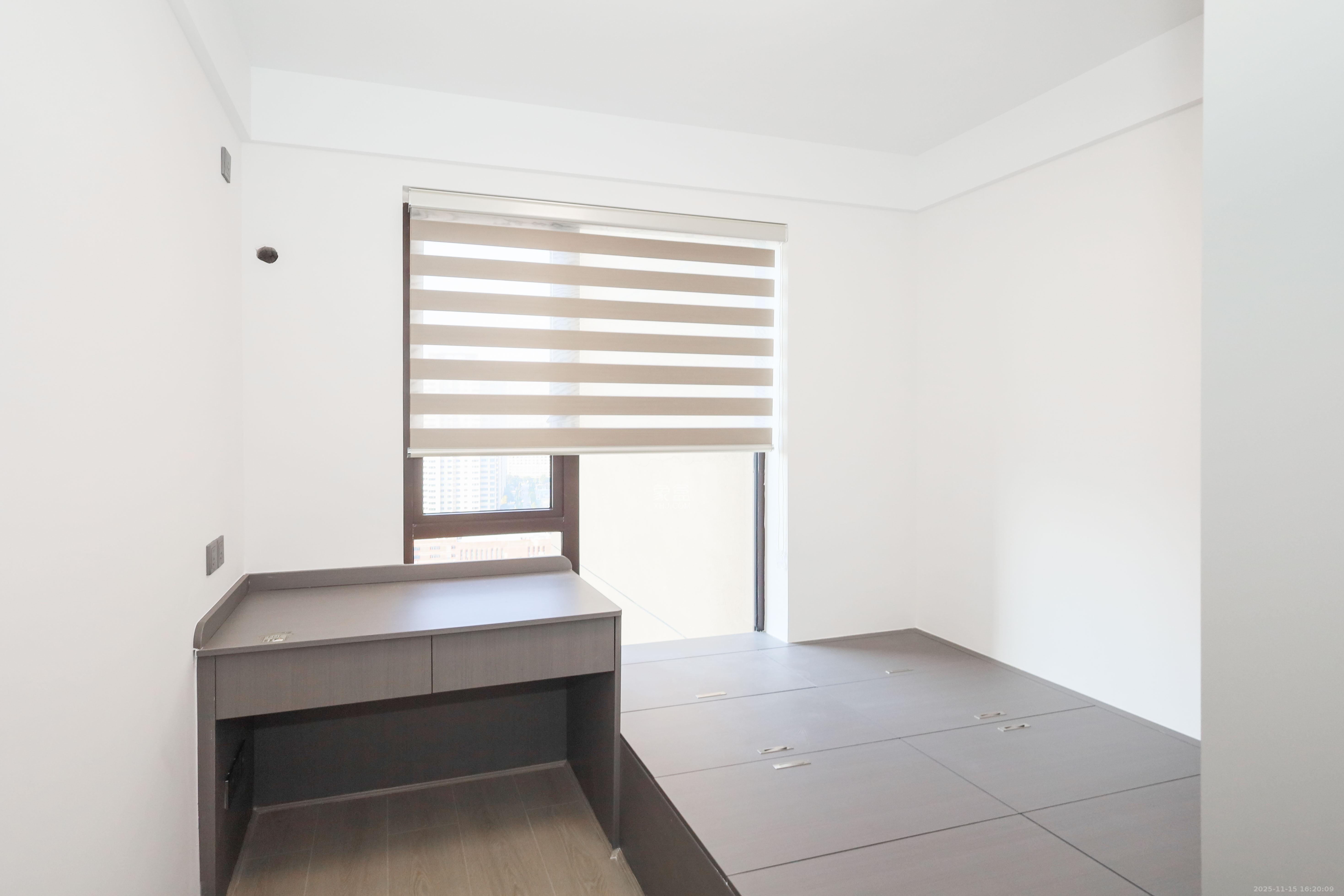 梅溪鑫苑名家  4室2厅2卫    139.0万卧室