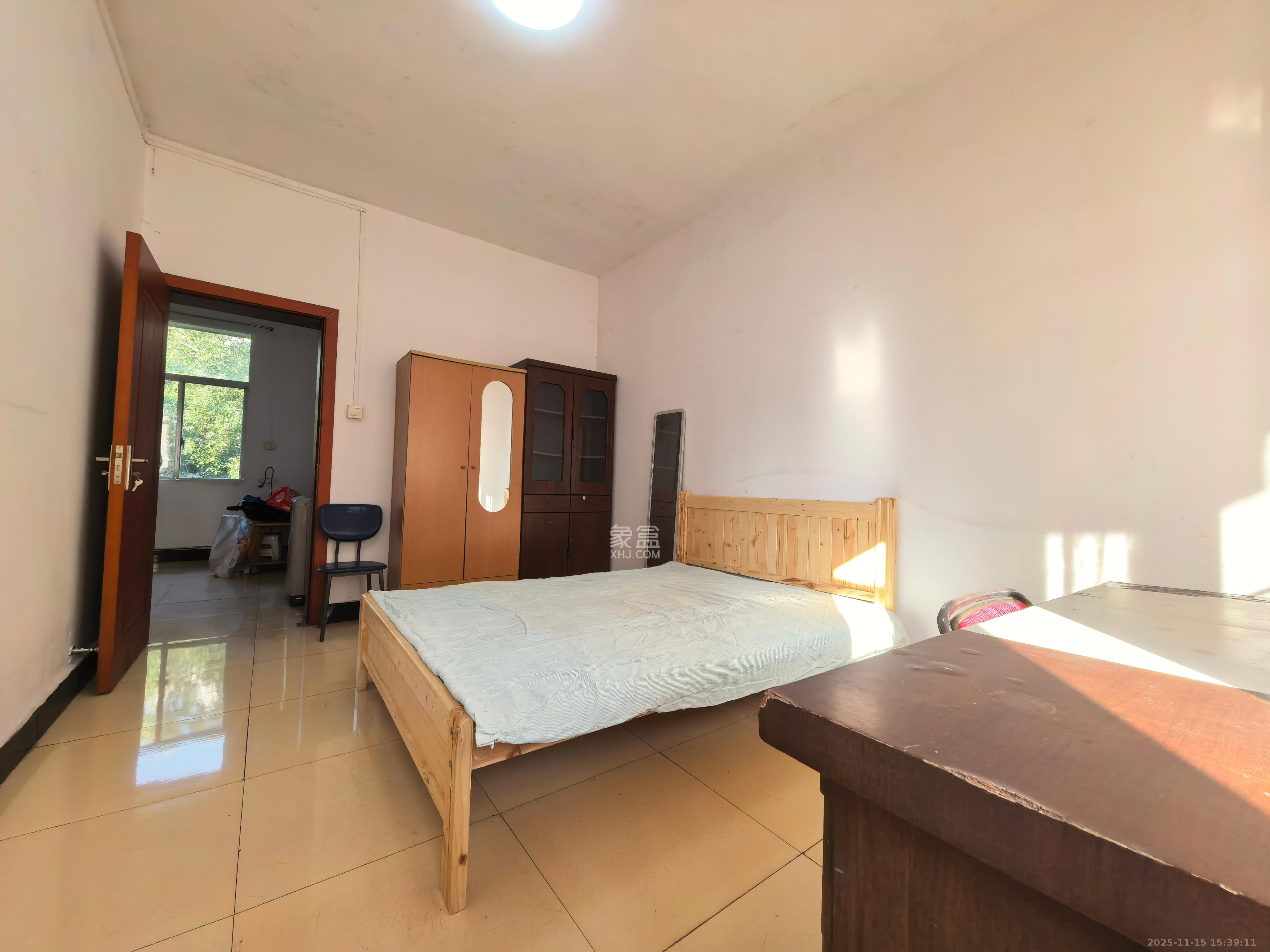 牛角塘社区  2室1厅1卫    1500.0元/月室内图