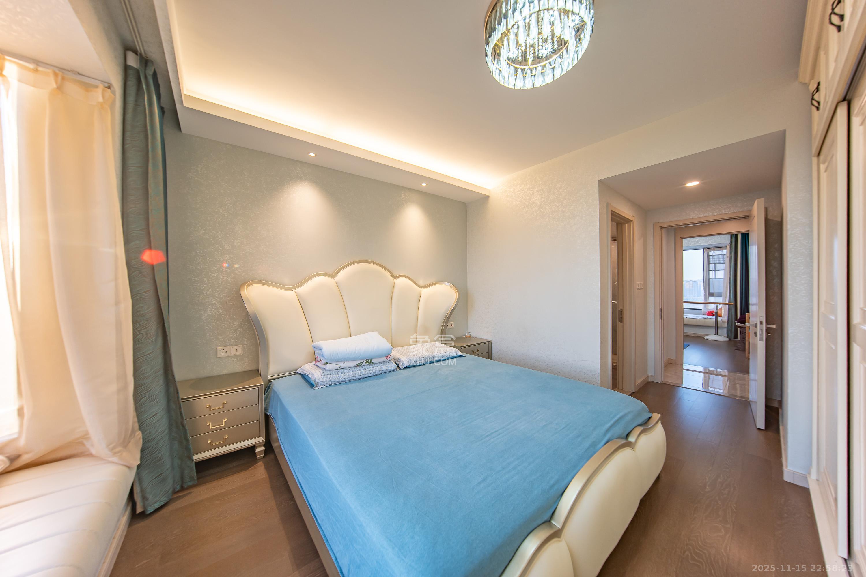 映客龙湖璟翠公馆（映客龙湖璟翠中心）  1室0厅0卫    185.0万卧室