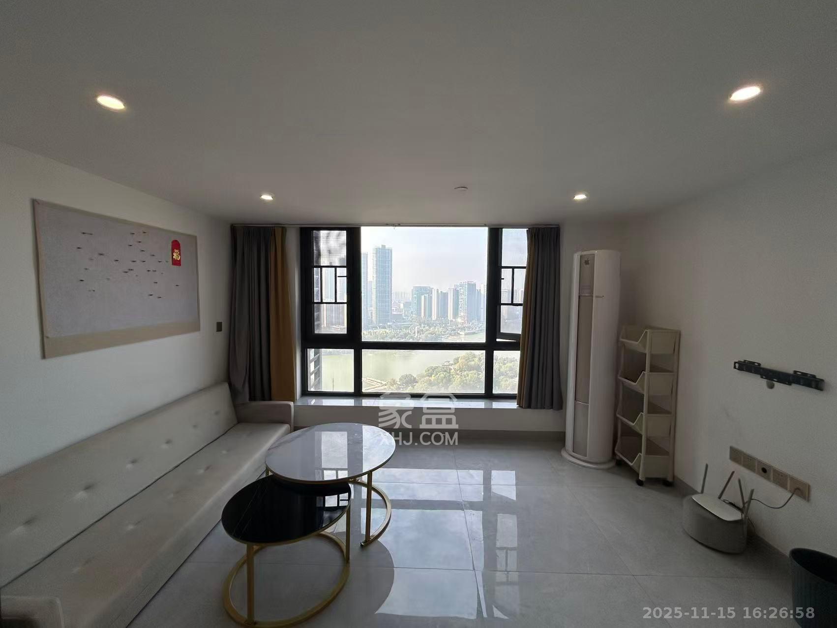 藏珑湖上公馆 1室1厅1卫 2400.0元/月 藏珑湖上公馆 1室1厅1卫 2400.0元/月室内图