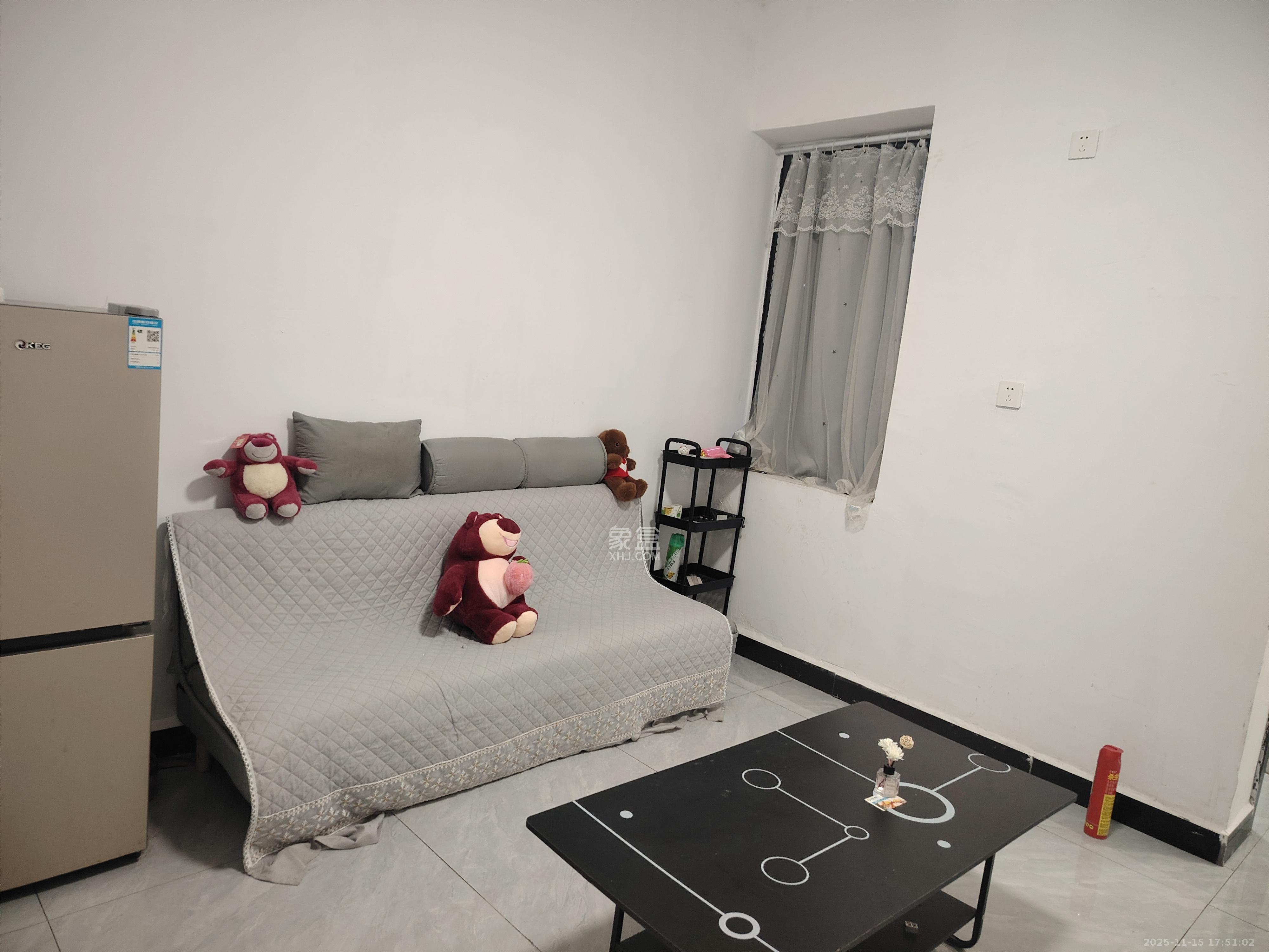 红花坡社区  2室1厅1卫    1700.0元/月