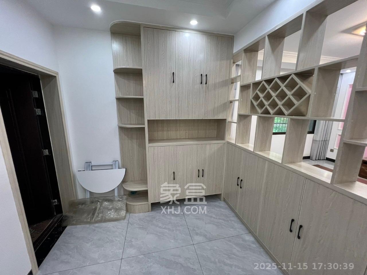 鄱阳佳郡  3室2厅1卫    2400.0元/月室内图