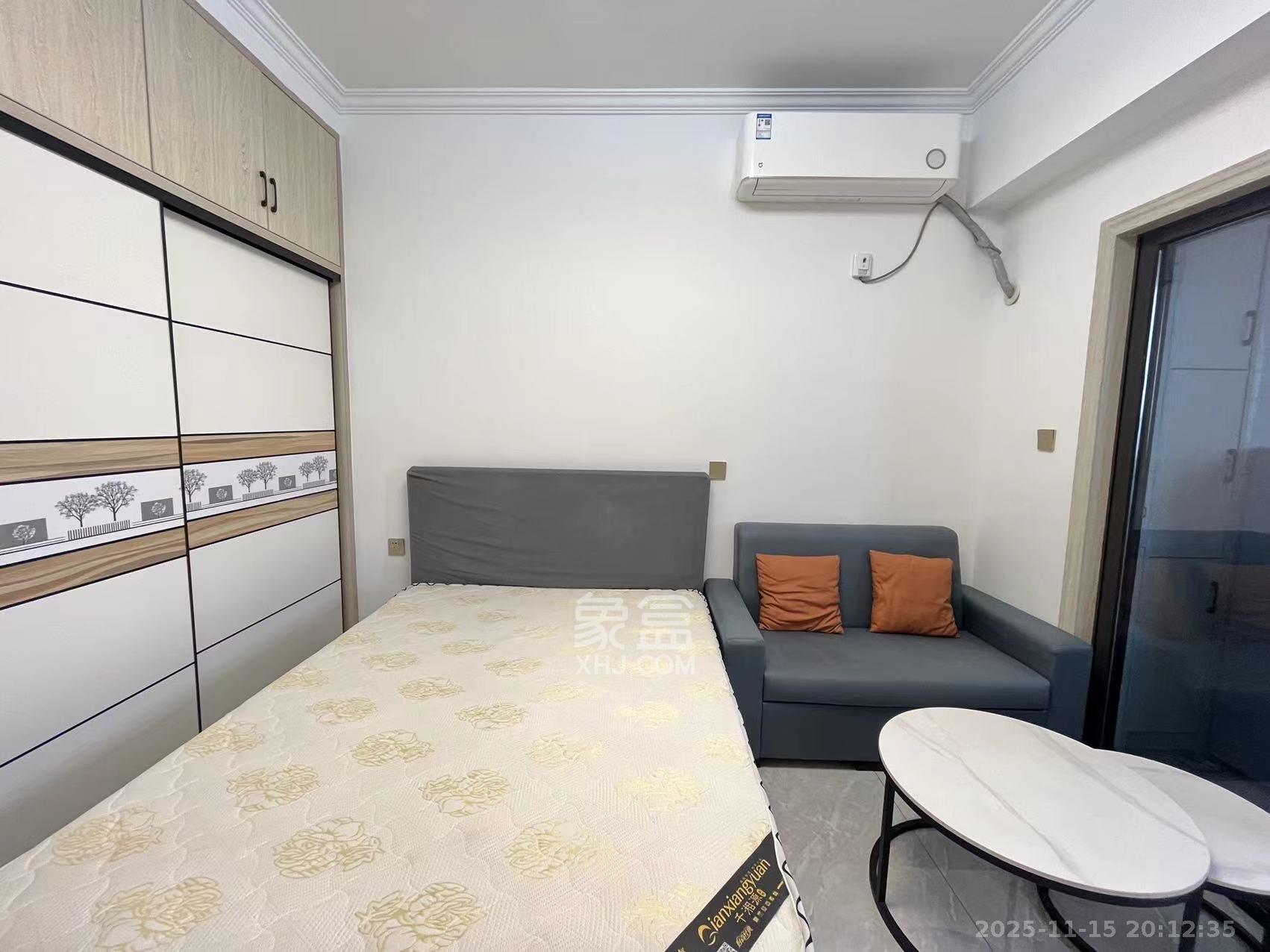 嘉雨兴园  1室1厅1卫    1700.0元/月