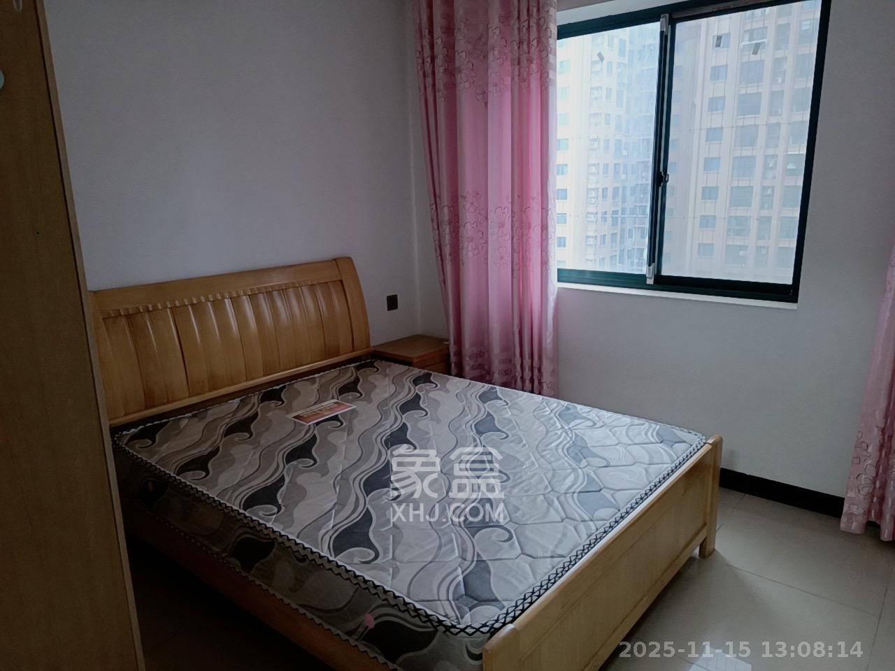 才子嘉都  3室2厅2卫    2000.0元/月室内图